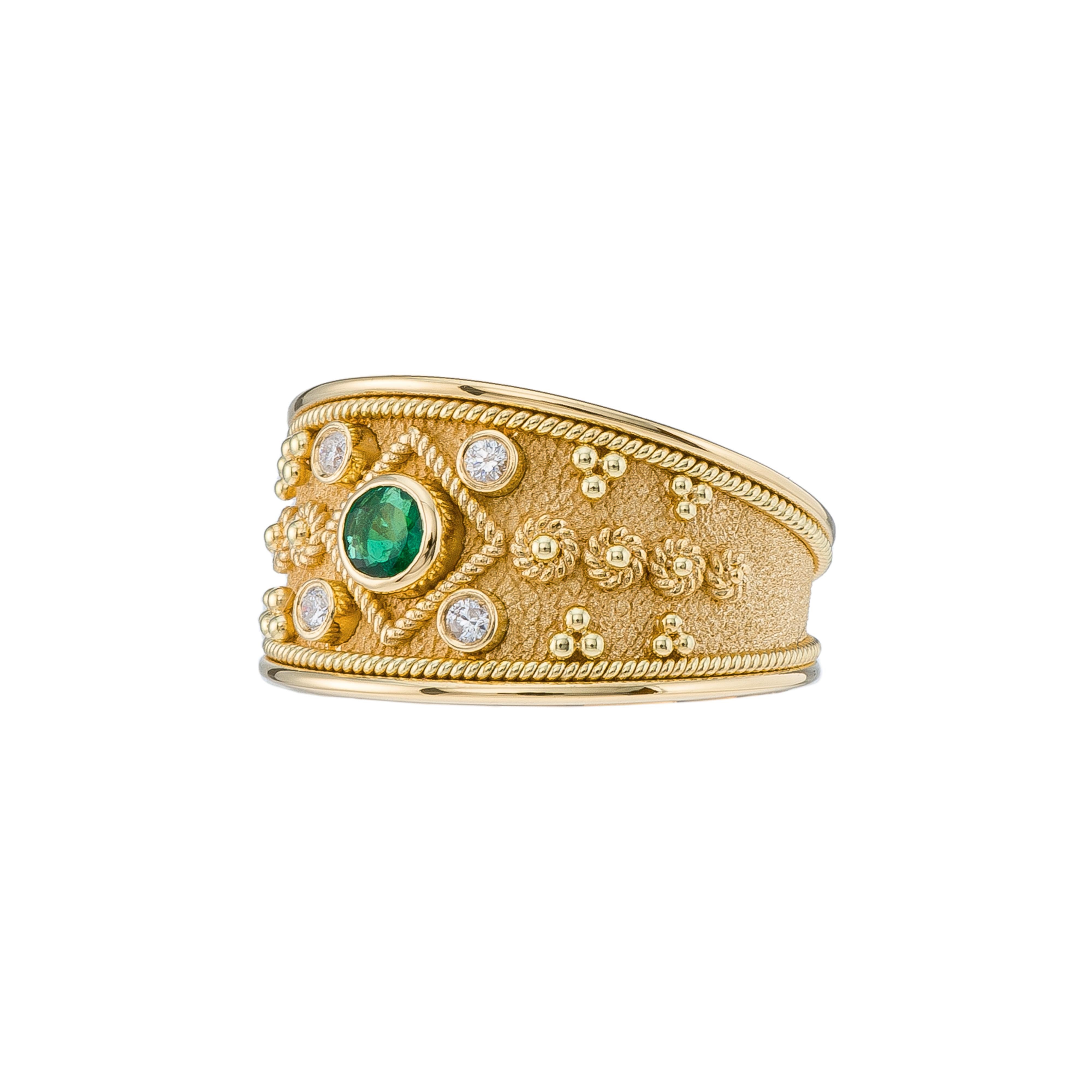 Emerald Gold Byzantine Ring In New Condition For Sale In Athens, GR