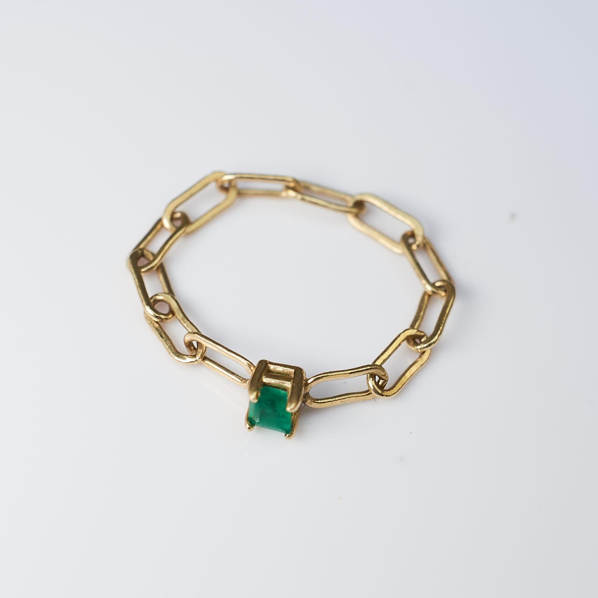 Square Cut  Emerald  Gold Chain Ring 14K Stackable J Dauphin For Sale