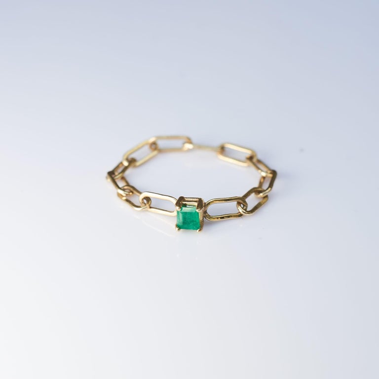 Emerald Gold Chain Ring 14K Stackable J Dauphin For Sale 1