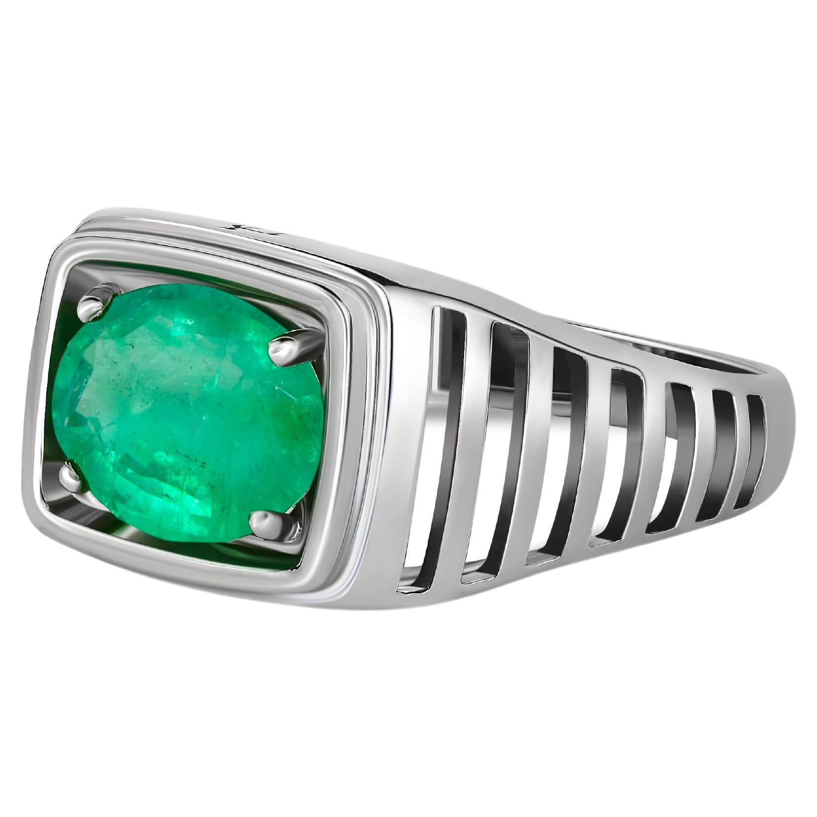 Customizable Emerald gold ring. For Sale at 1stDibs