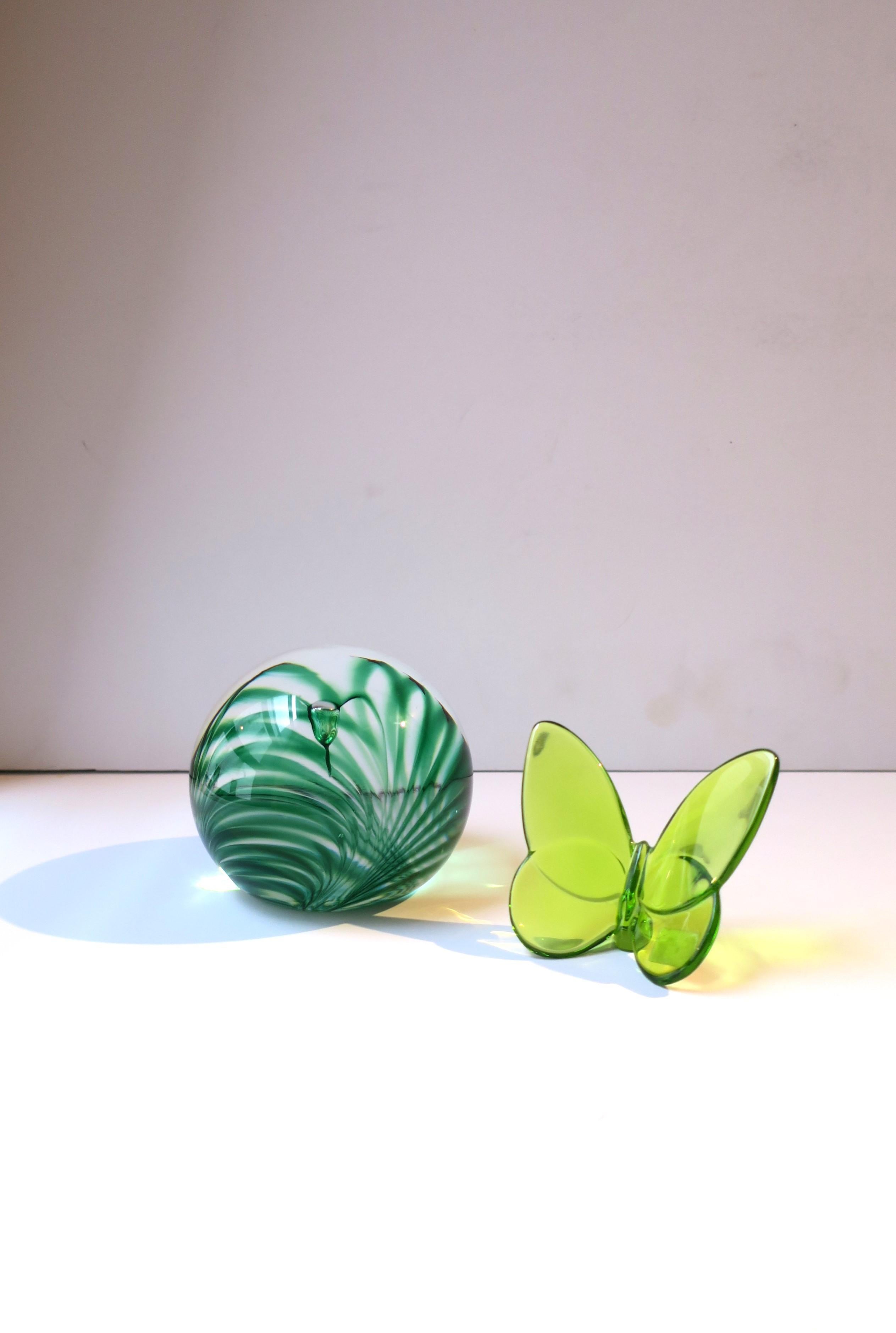 Modern Emerald Green Art Glass Ball Sphere Paperweight Decorative Object For Sale