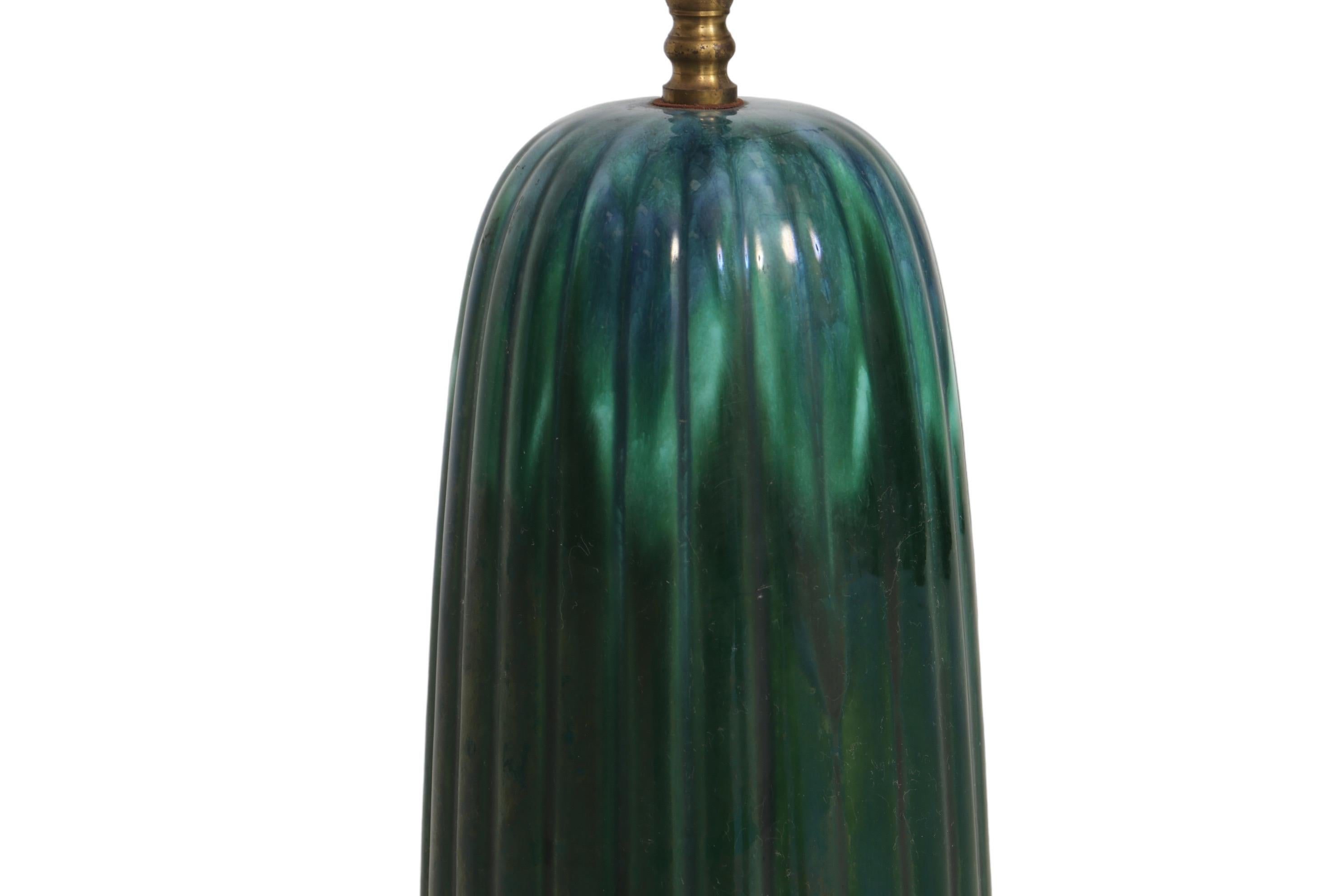 Emerald Green Atomic Style Table Lamp In Good Condition For Sale In Bradenton, FL