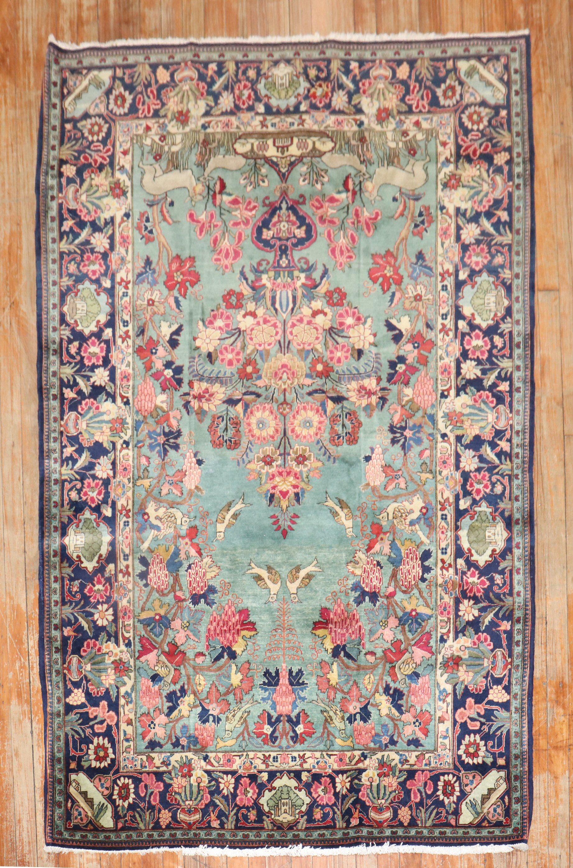 An early 20th century Beautiful Persian Kashan rug

Measures: 4'5'' x 6'9''.

.