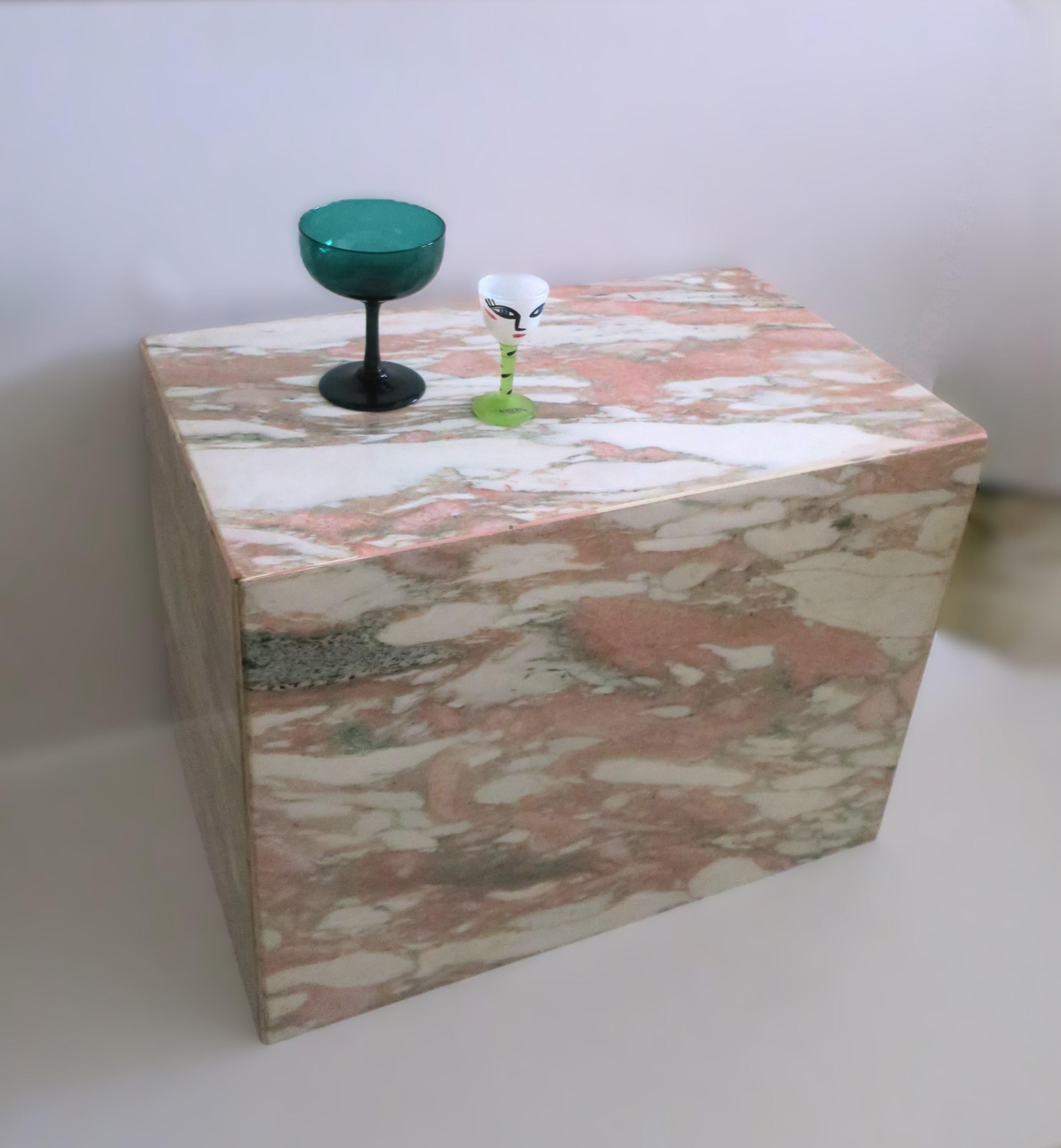 Bicchieri da champagne verde smeraldo Coupes in vendita 2