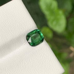 Emerald Green Color Cushion Cut Tourmaline Loose Gemstone for Ring Jewellery