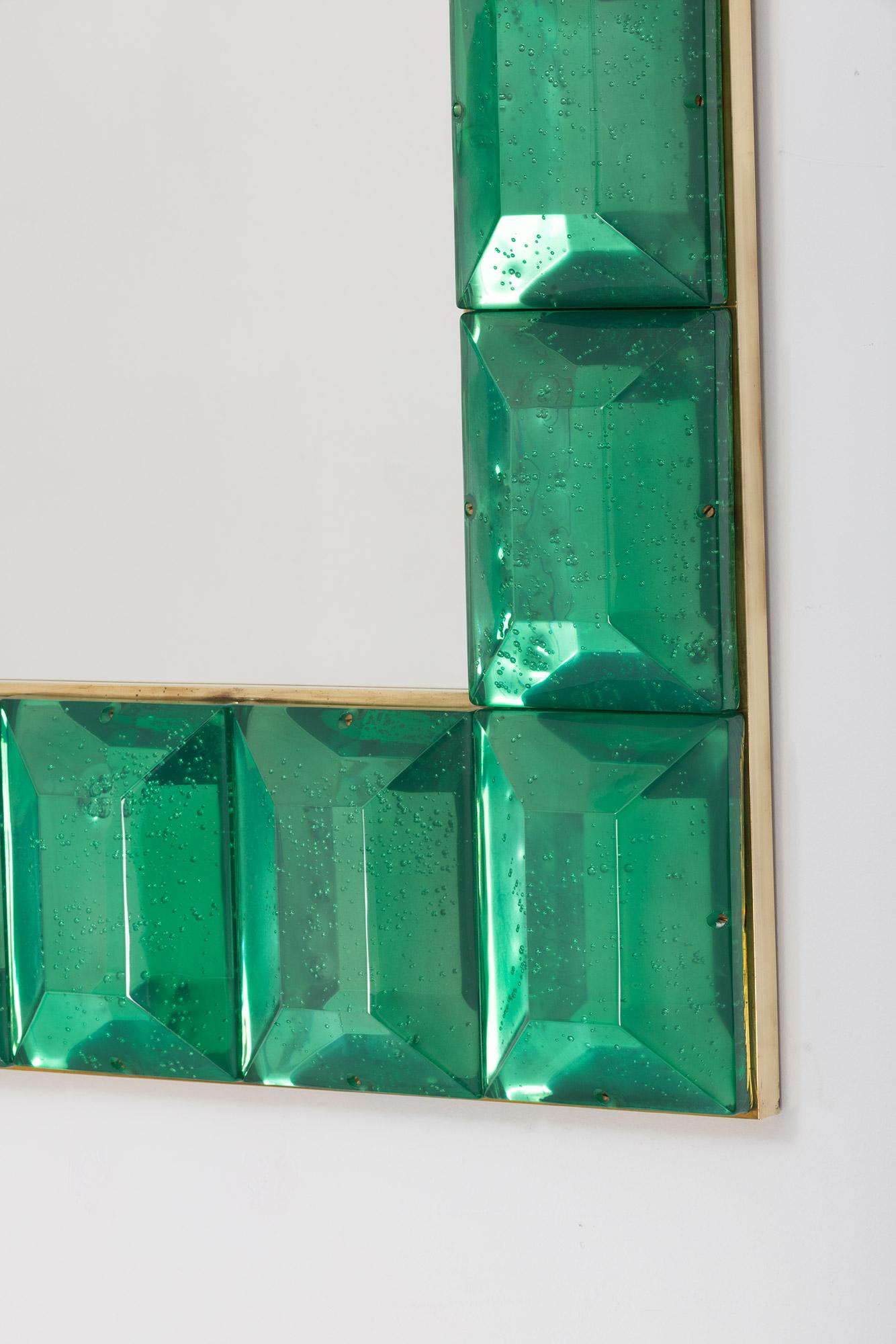 Miroir rectangulaire en verre de Murano avec diamant vert émeraude, en stock Neuf - En vente à Miami, FL