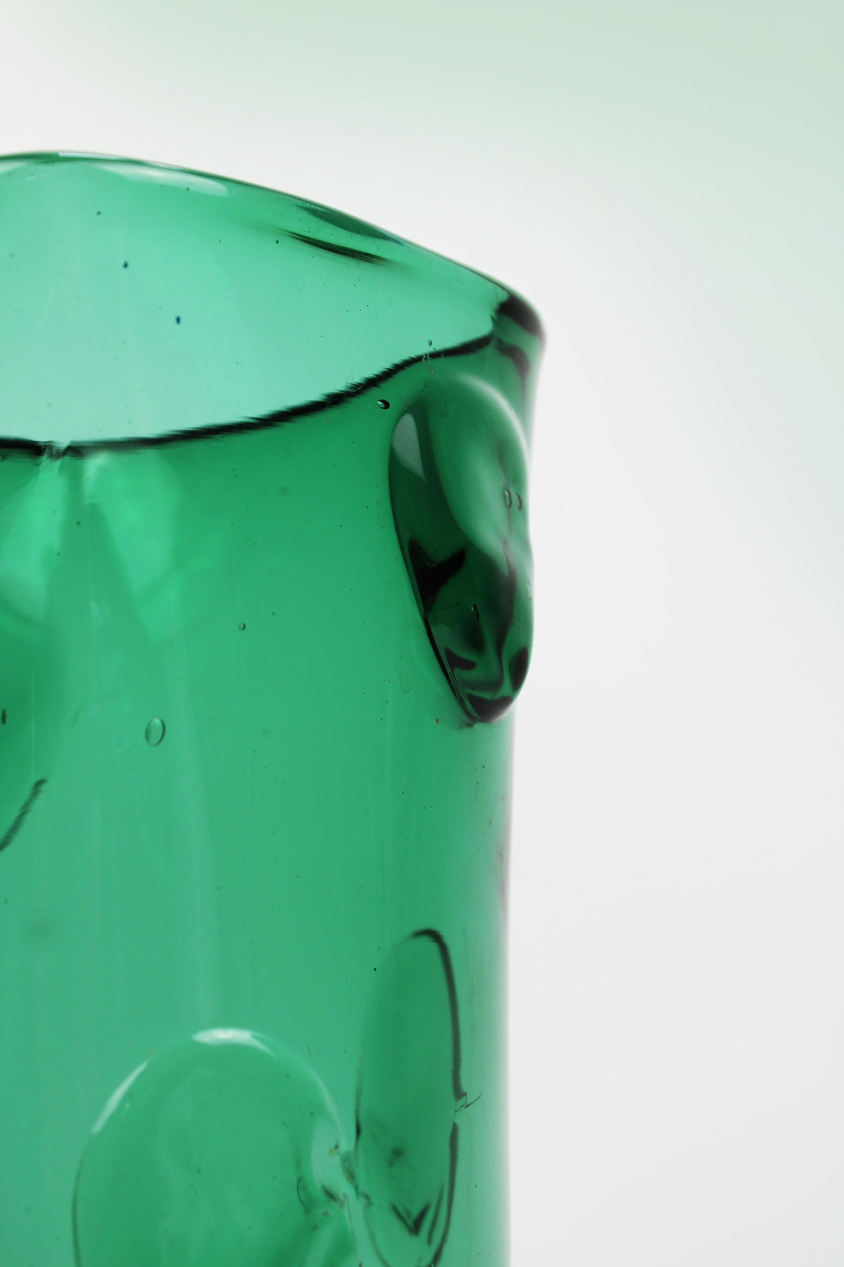 Hand-Crafted Emerald Green Empoli vase Murano Glass Italy 1960 For Sale