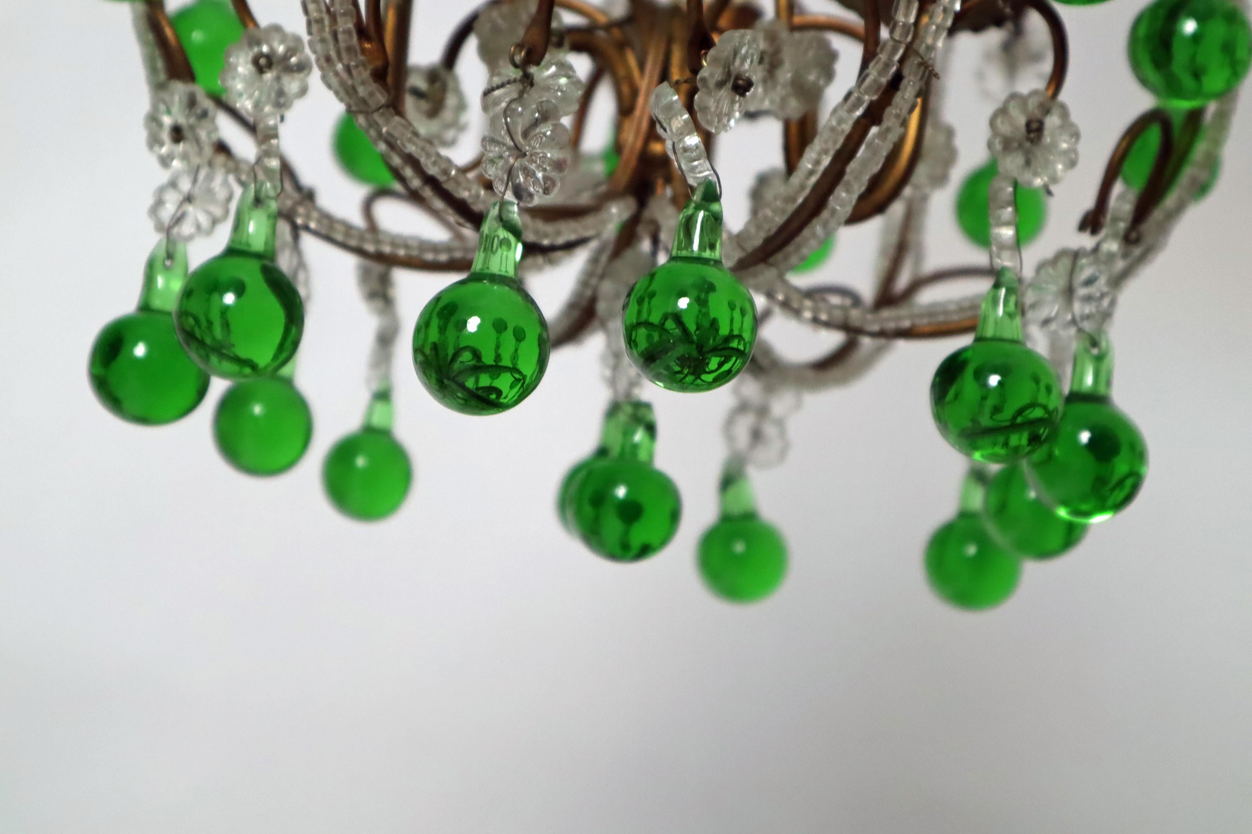 Araña de lágrimas francesa verde esmeralda de los años 50 en venta 1