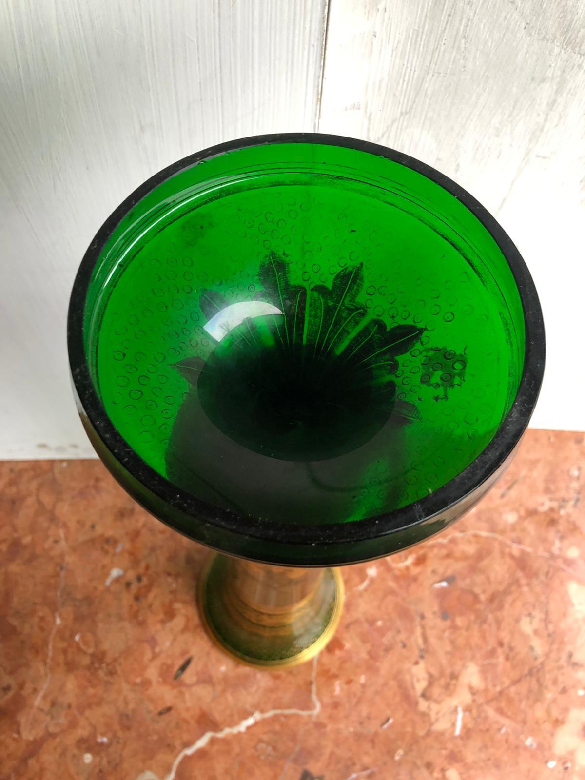 Emerald Green & Heavy Gilt Moser Tulip Crystal Centrepiece Vase 19th Century In Good Condition For Sale In London, GB