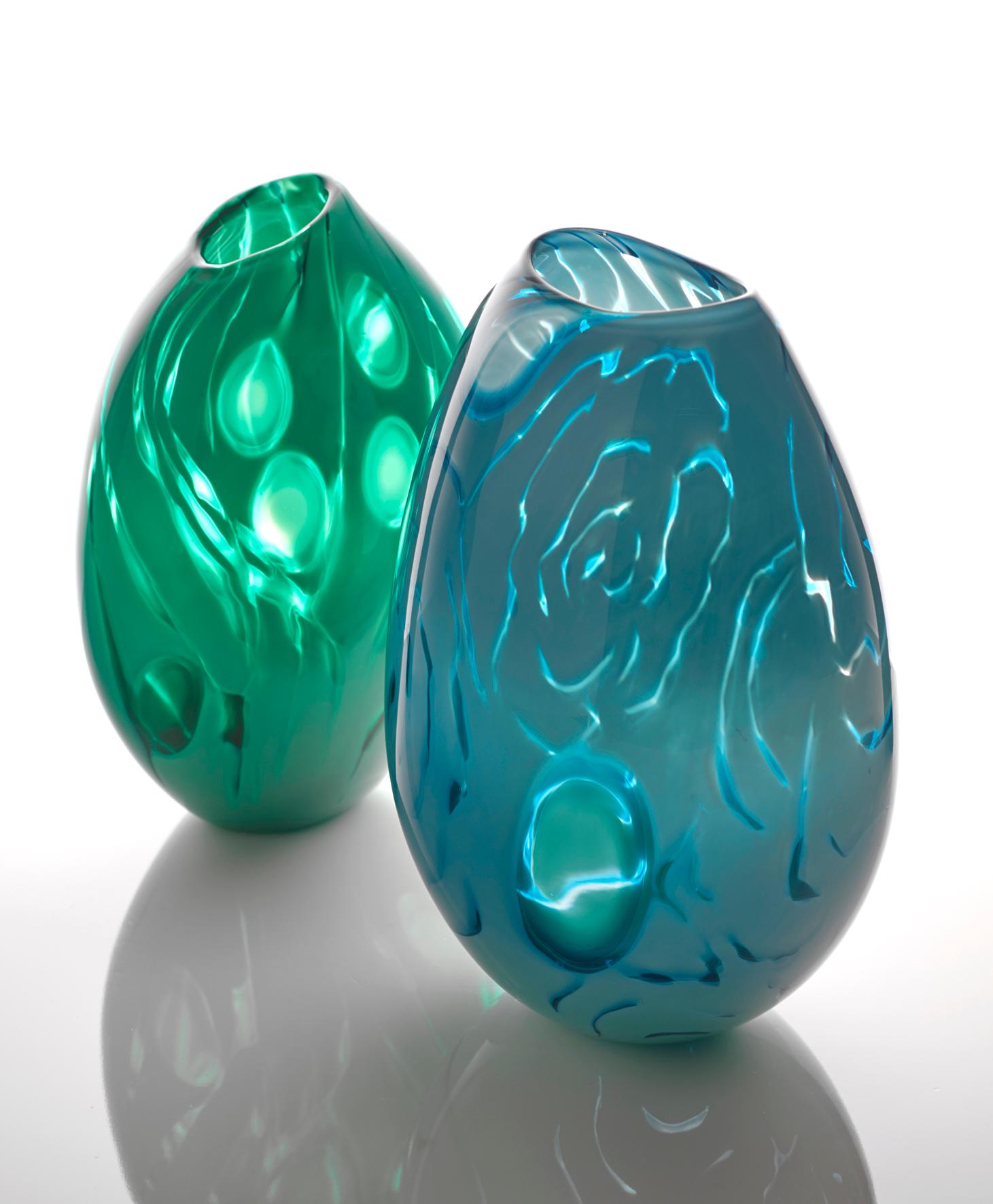 XXIe siècle et contemporain Vase à dosettes en verre vert émeraude, unique, fait main par Michèle Oberdieck en vente