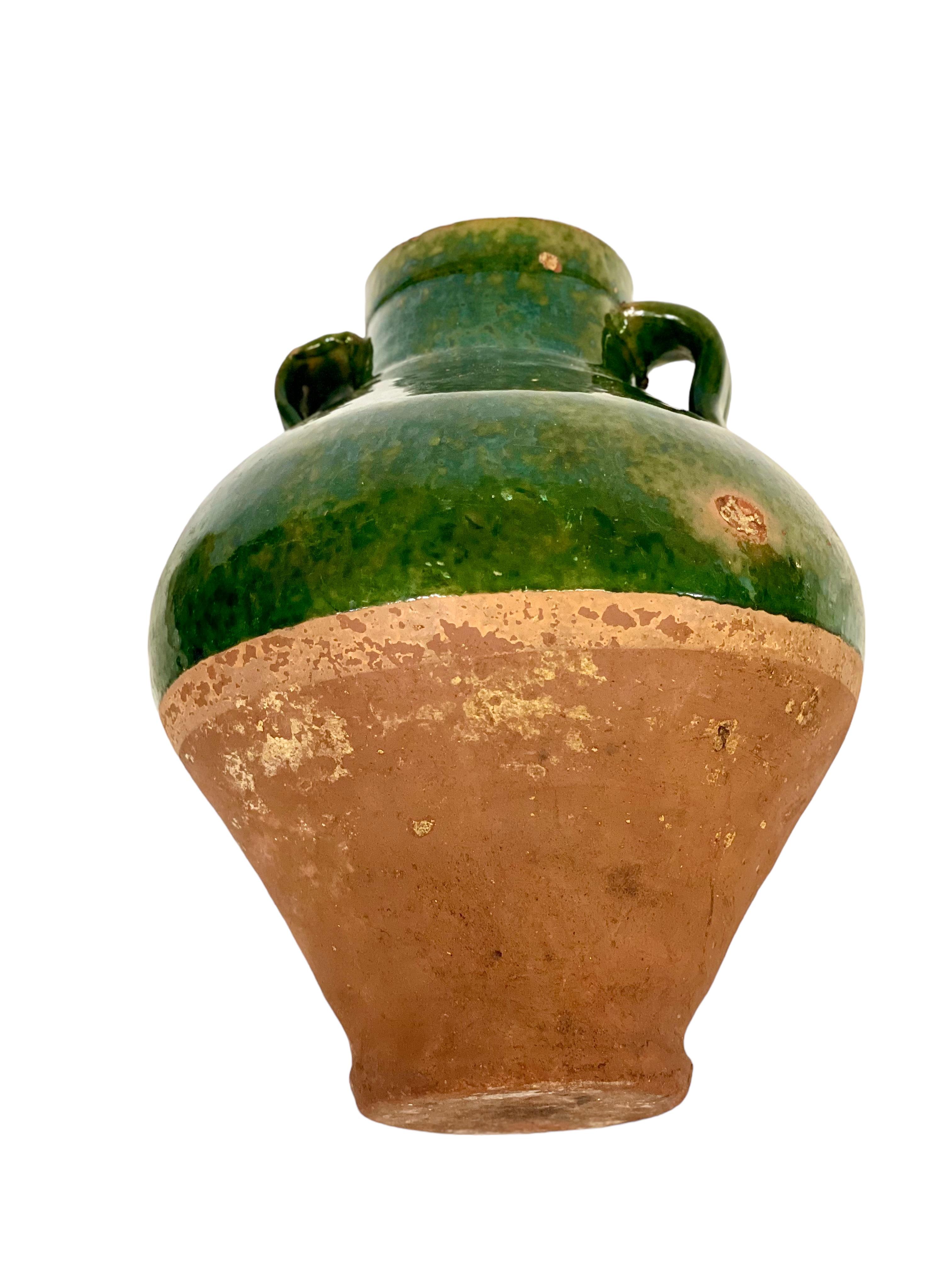 19th C. Terracotta Olive Oil Jar with Two Handles For Sale 4