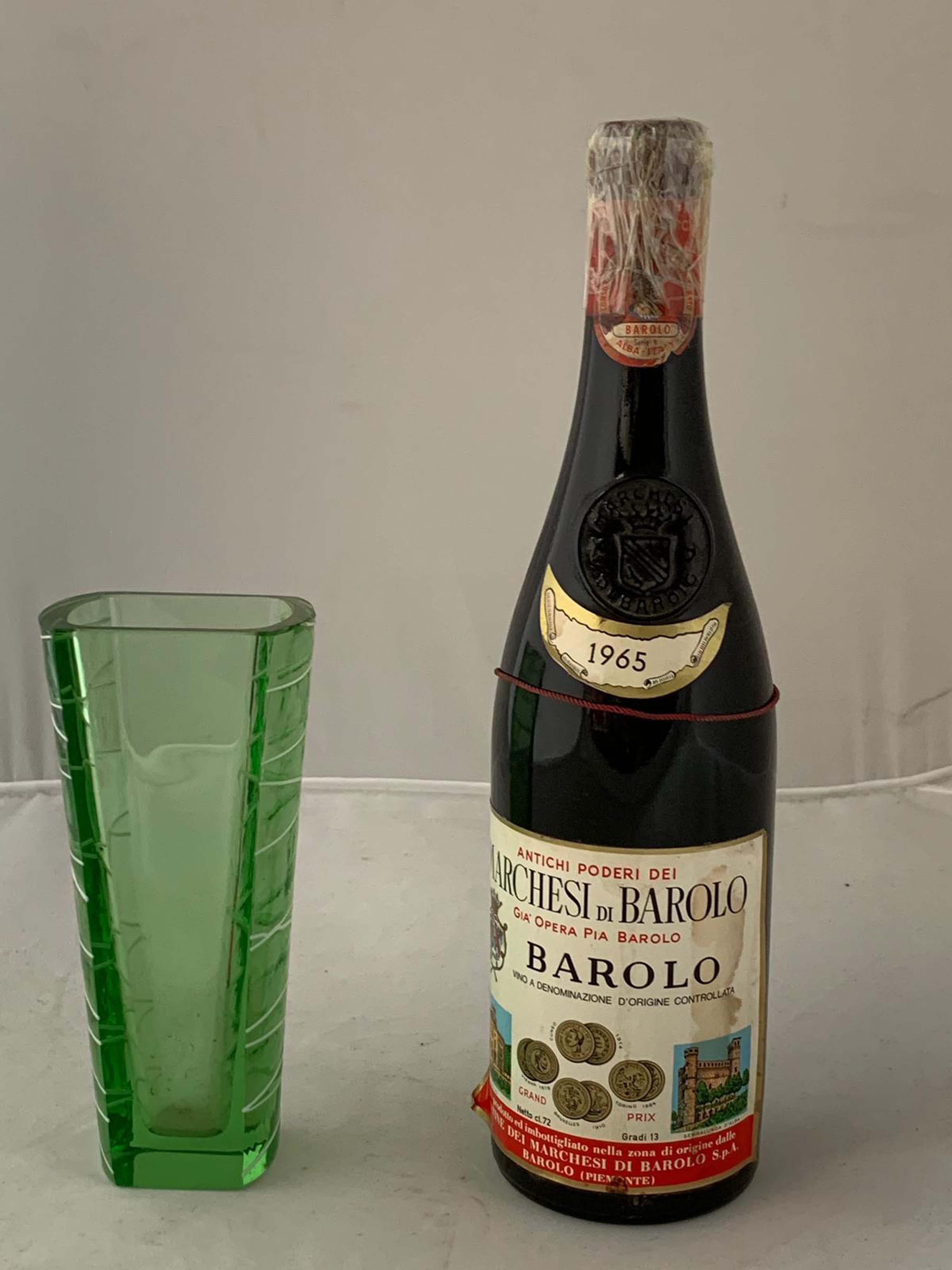 Murano Glass Emerald green Murano glass squared vase, Italy, 70s