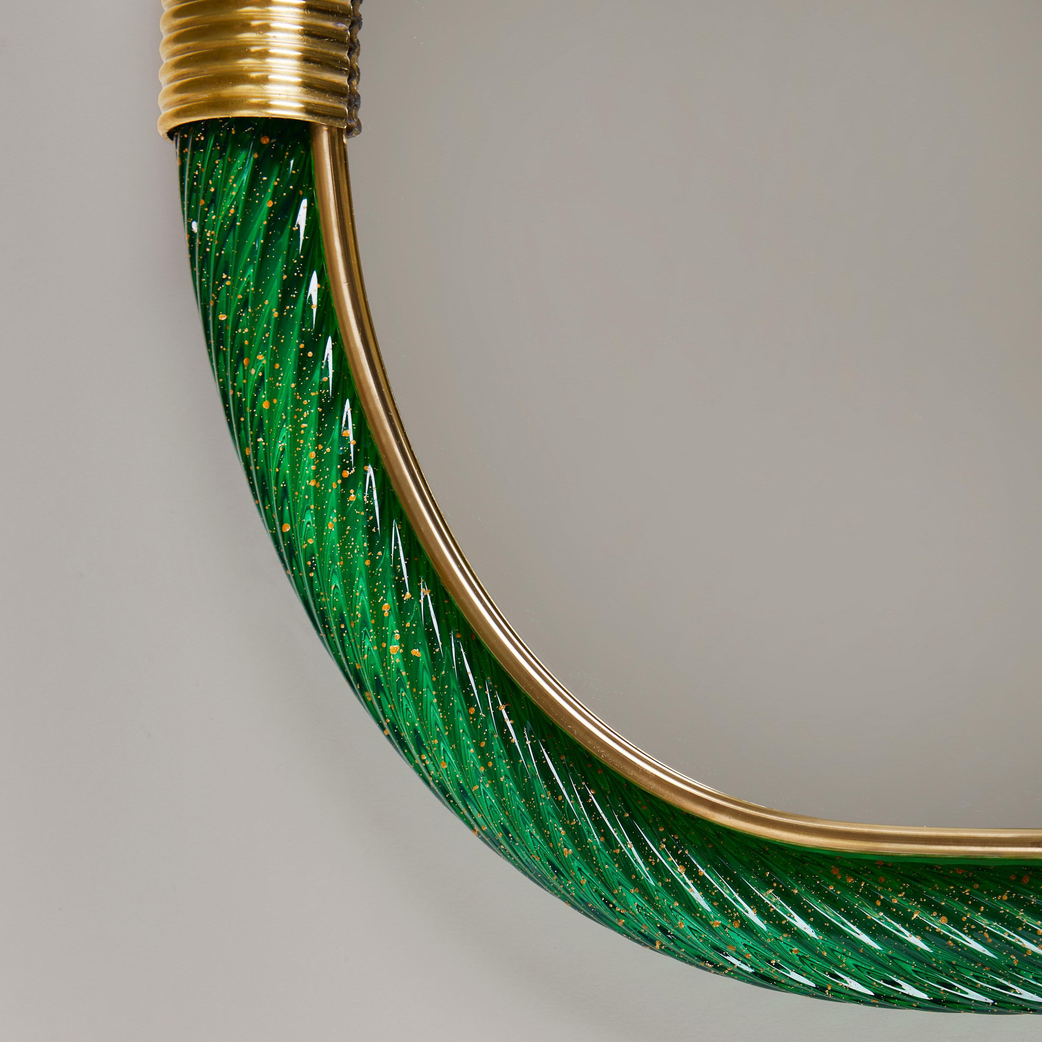 Italienischer Spiegel aus grünem, gedrehtem Murano und Messing im Stil von Barovier und Toso, Firenze im Angebot 2