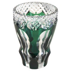 Vaso in vetro tagliato con sovrapposizione verde smeraldo di Val Saint Lambert, Belgio 1950 ca.