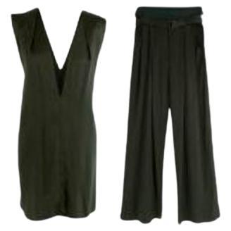 Emerald green satin top & trousers For Sale