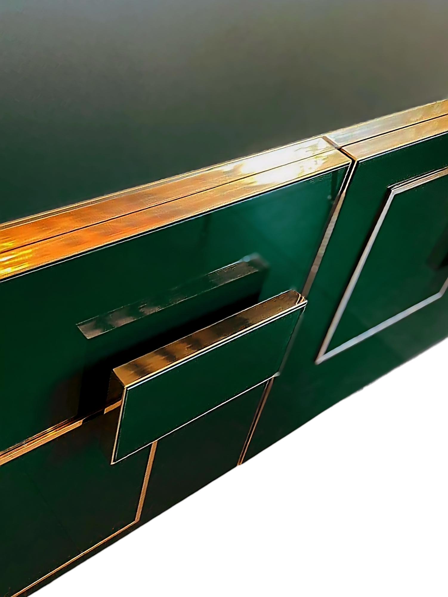 Buffet et bar sec vert émeraude : three doors justfurnituress design Neuf - En vente à Guazzora, IT