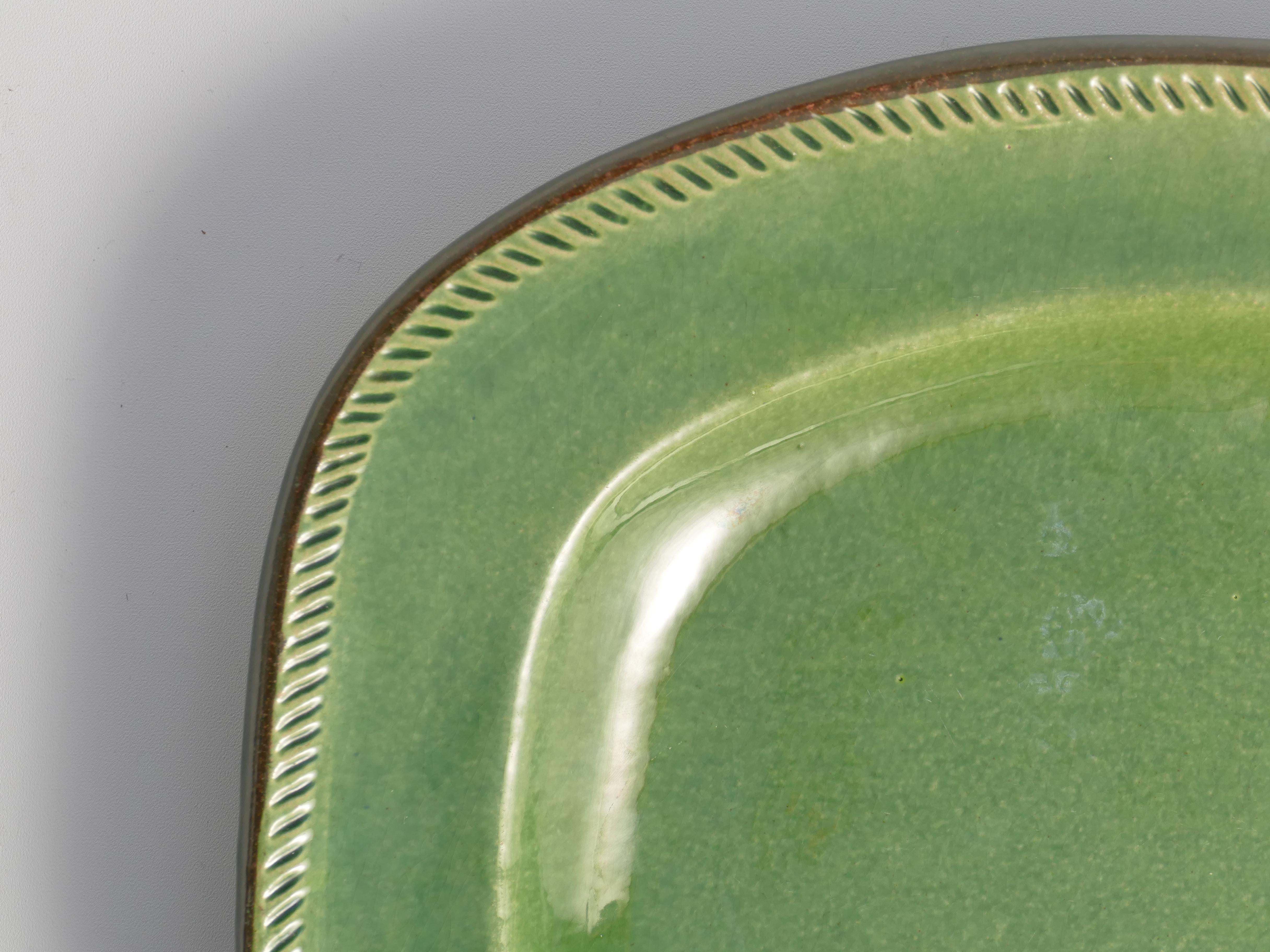Plat en grès vert émeraude par Andersson & Greene, Höganäs, Suède en vente 2