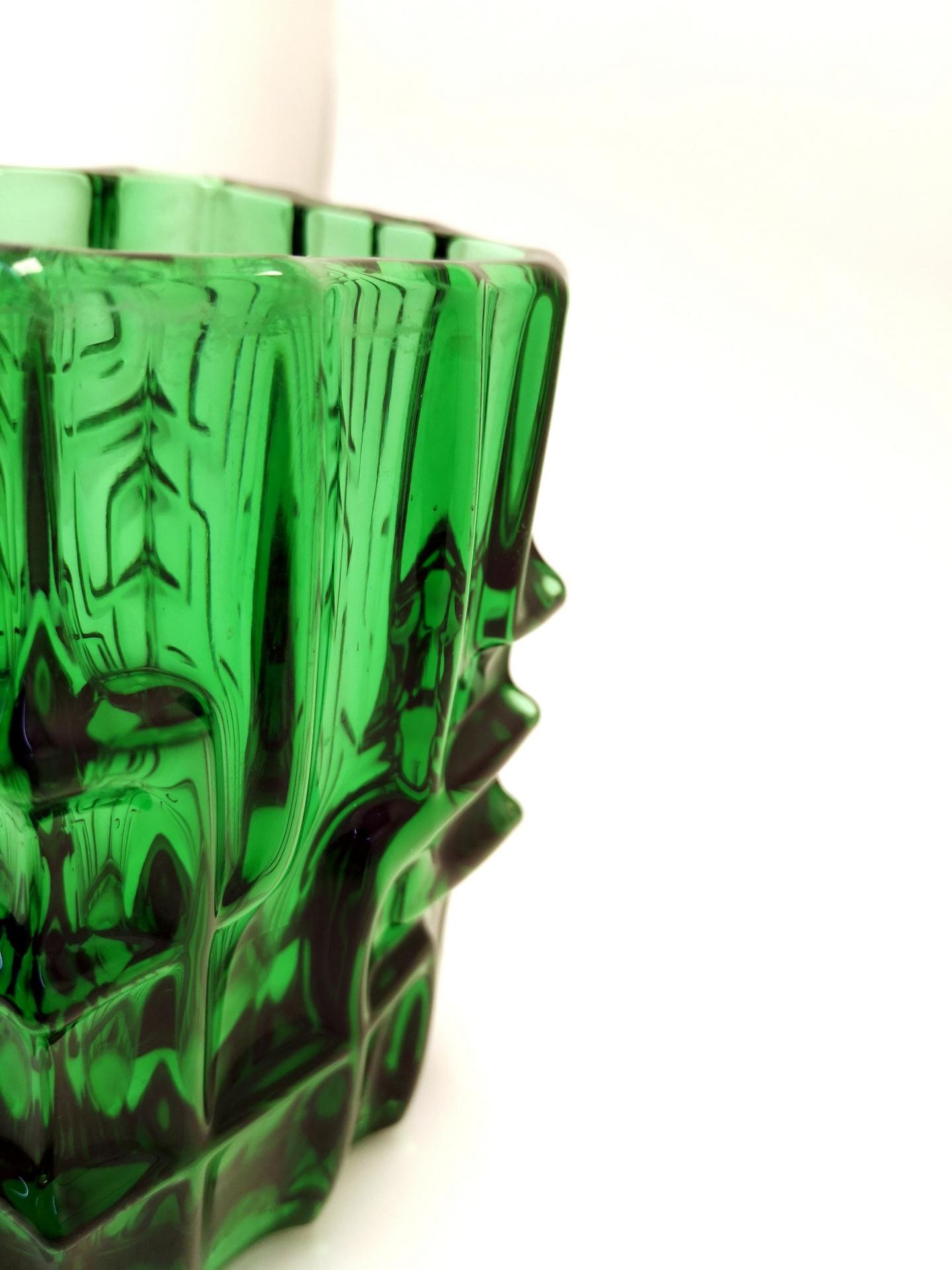 Emerald Green Vase by Vladislav Urban for Sklo Union, 20th Century, Europe 1960s In Good Condition In Budapest, HU