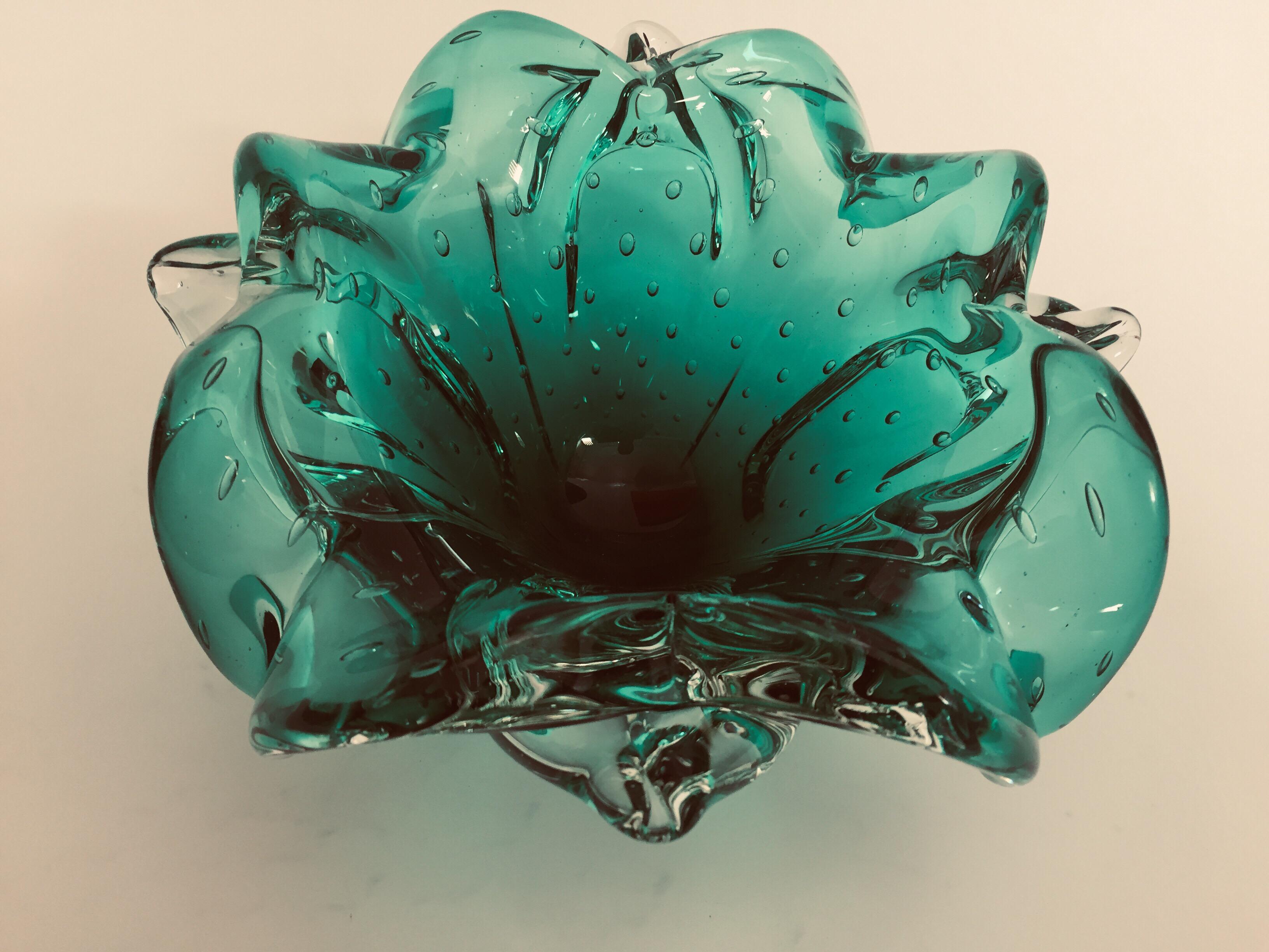 20th Century Emerald Green Venetian Hand Blown Glass Ashtray Vide Poche Bowl