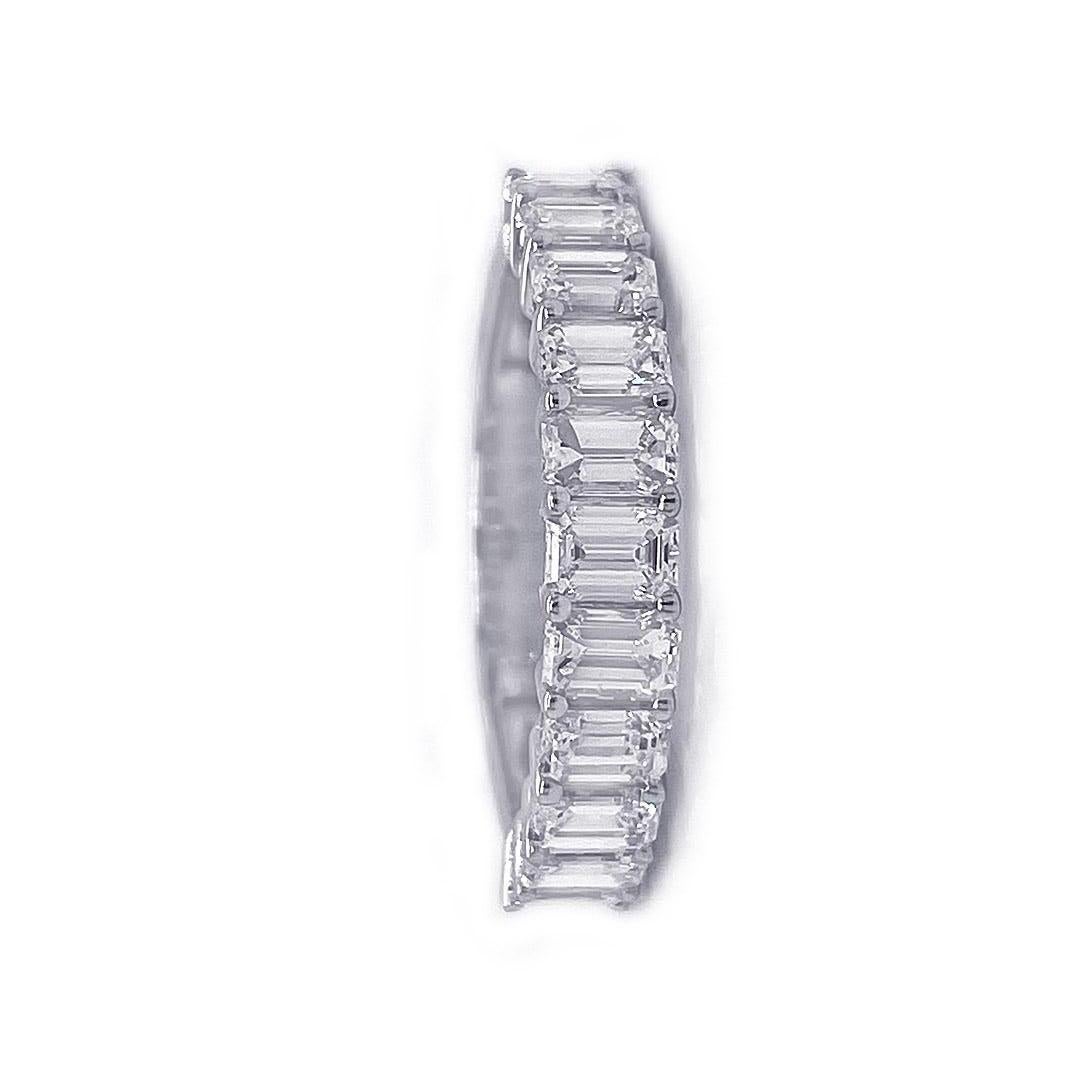 Wardrobe essentials made stunning.
Spruce up your wardrobe with this delicate half eternity band. The natural diamonds are cast in luscious 14K white gold so that your OOTDs look glamorous effortlessly. 


Gold- 2.37 gms
Diamond- 1.56 carats
Diamond