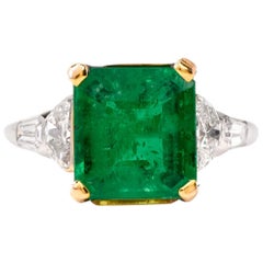 Emerald Halfmoon & Baguette Diamond Platinum Ring
