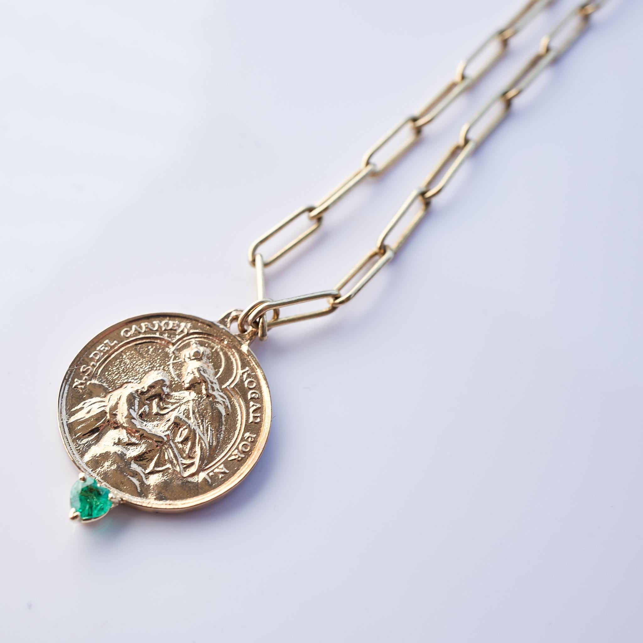 Emerald Heart Medal Necklace Chain Virgin del Carmen Pendant J Dauphin For Sale 2