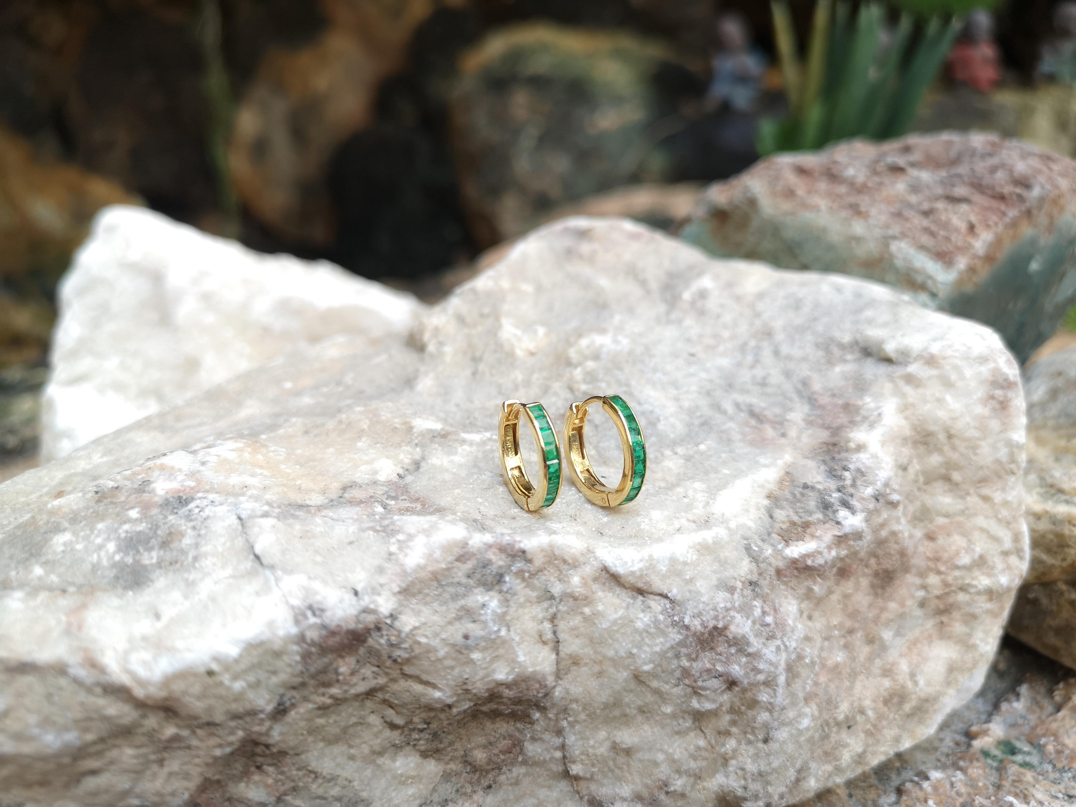 Contemporary Emerald Huggies/Hoop Earrings Set in 18 Karat Gold Settings