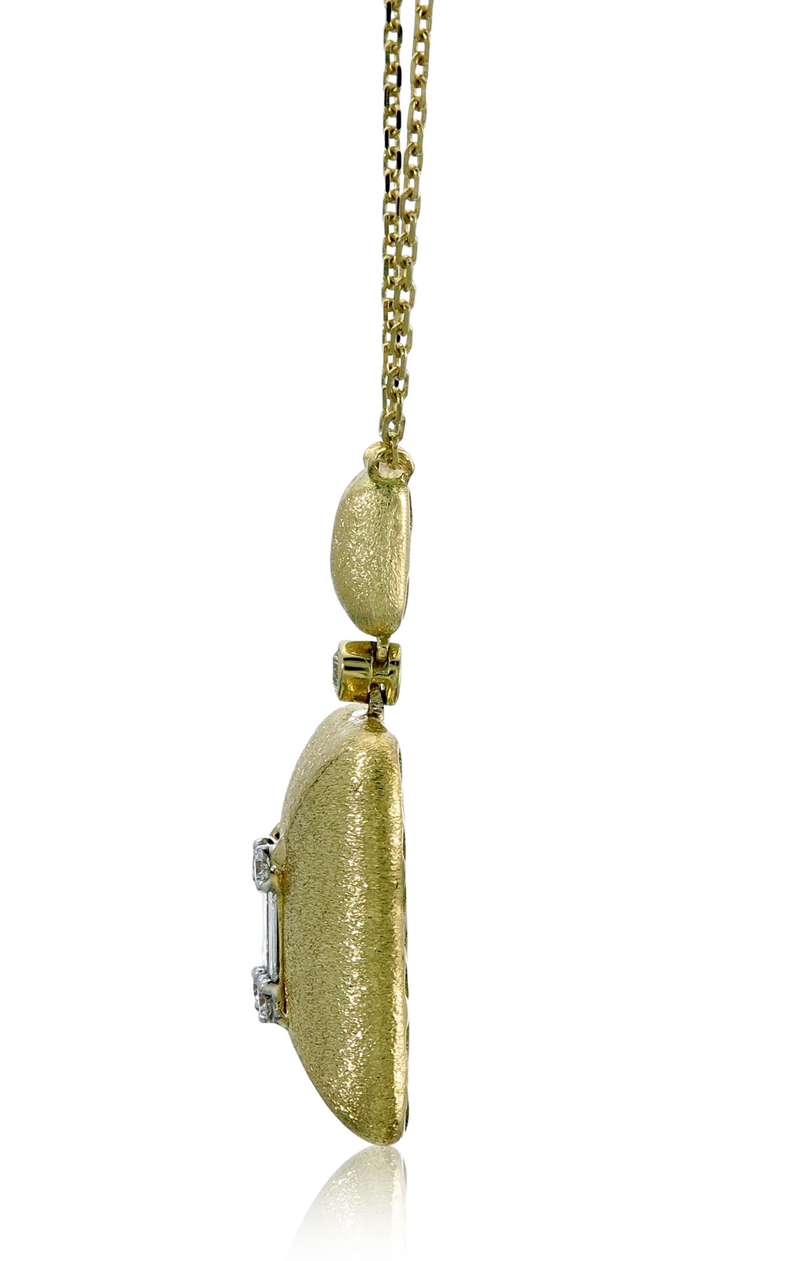 Modern Emerald Illusion Diamond Pendant Necklace 18 Karat Yellow Gold For Sale
