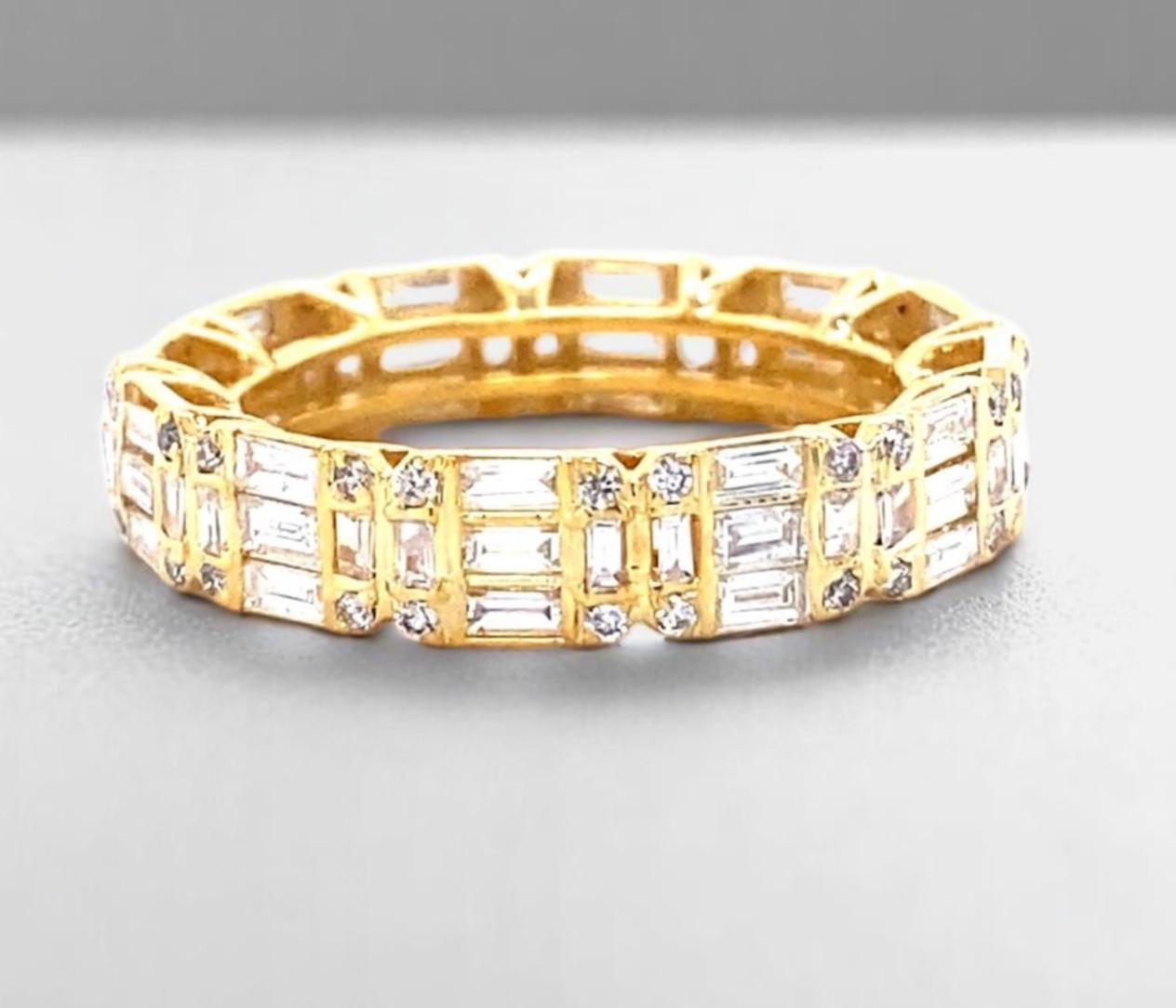 Bague de mariage diamant émeraude illusion en or massif 14 carats (certifiée) en vente 2