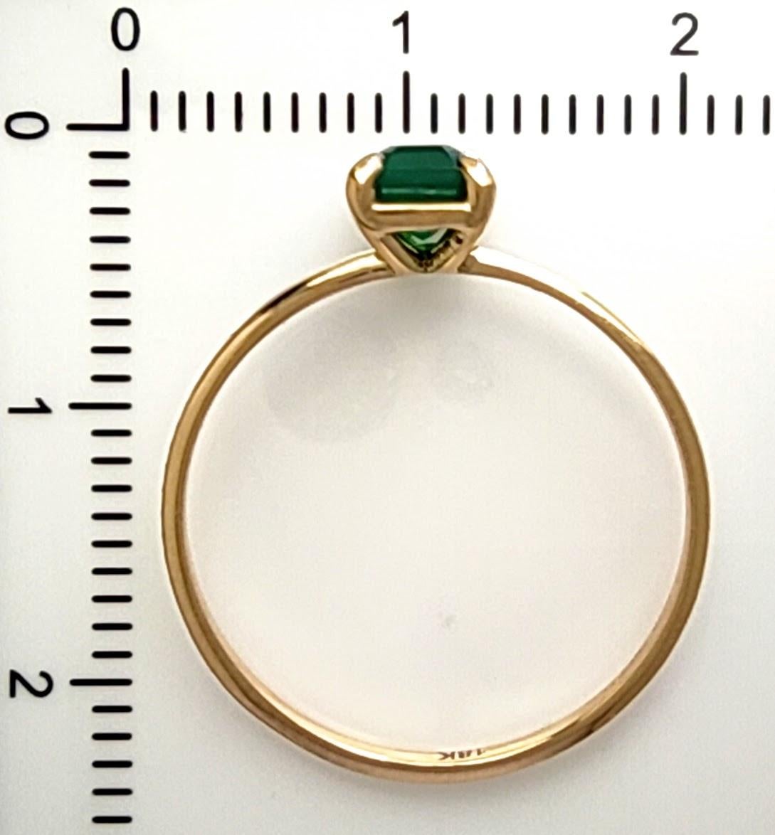 0.56ct Emerald in 18K Gold Minimalist Everyday Ring for Elegance and Versatility For Sale 4