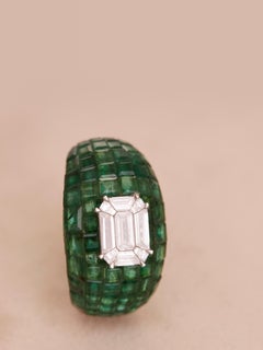 Emerald Invisible Setting Ring in 14kt Gold