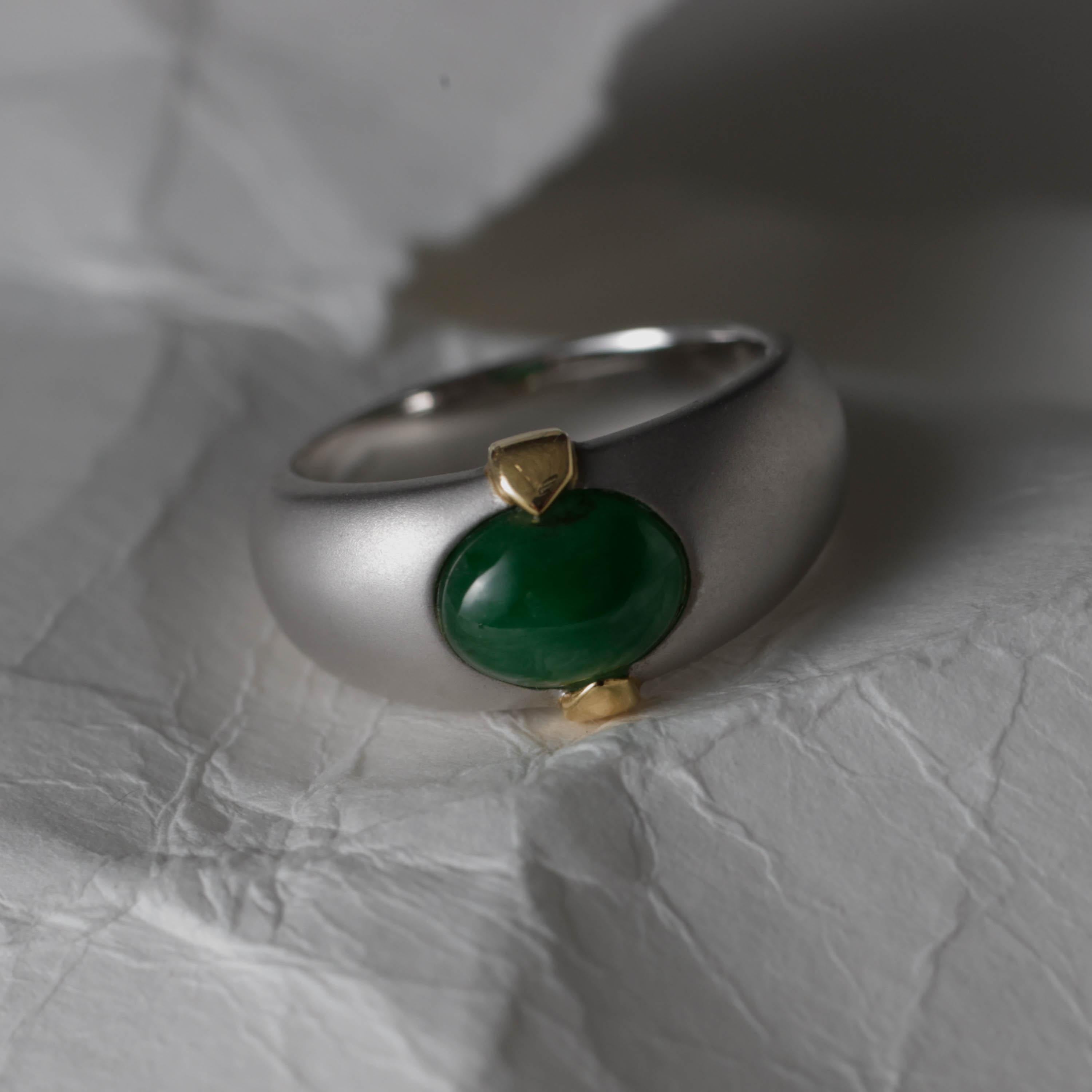 Emerald Jade Ring Certified Untreated Size 7 For Sale 4