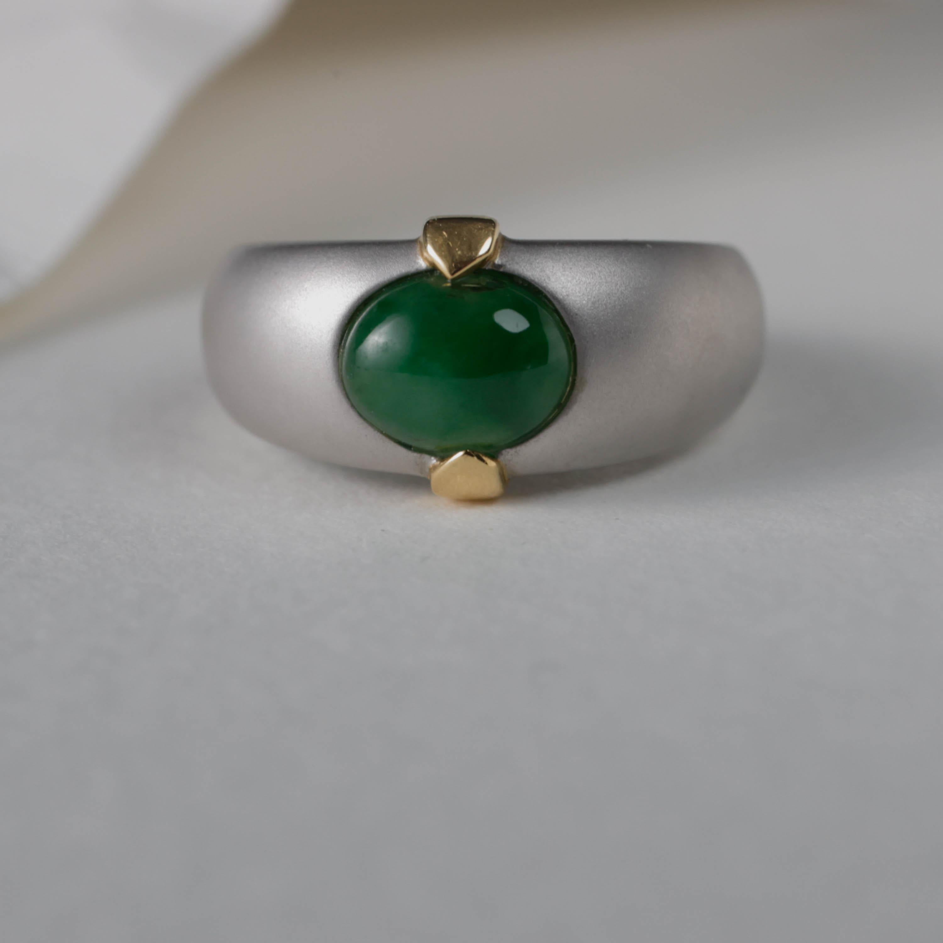 Women's or Men's Emerald Jade Ring Certified Untreated Size 7 For Sale
