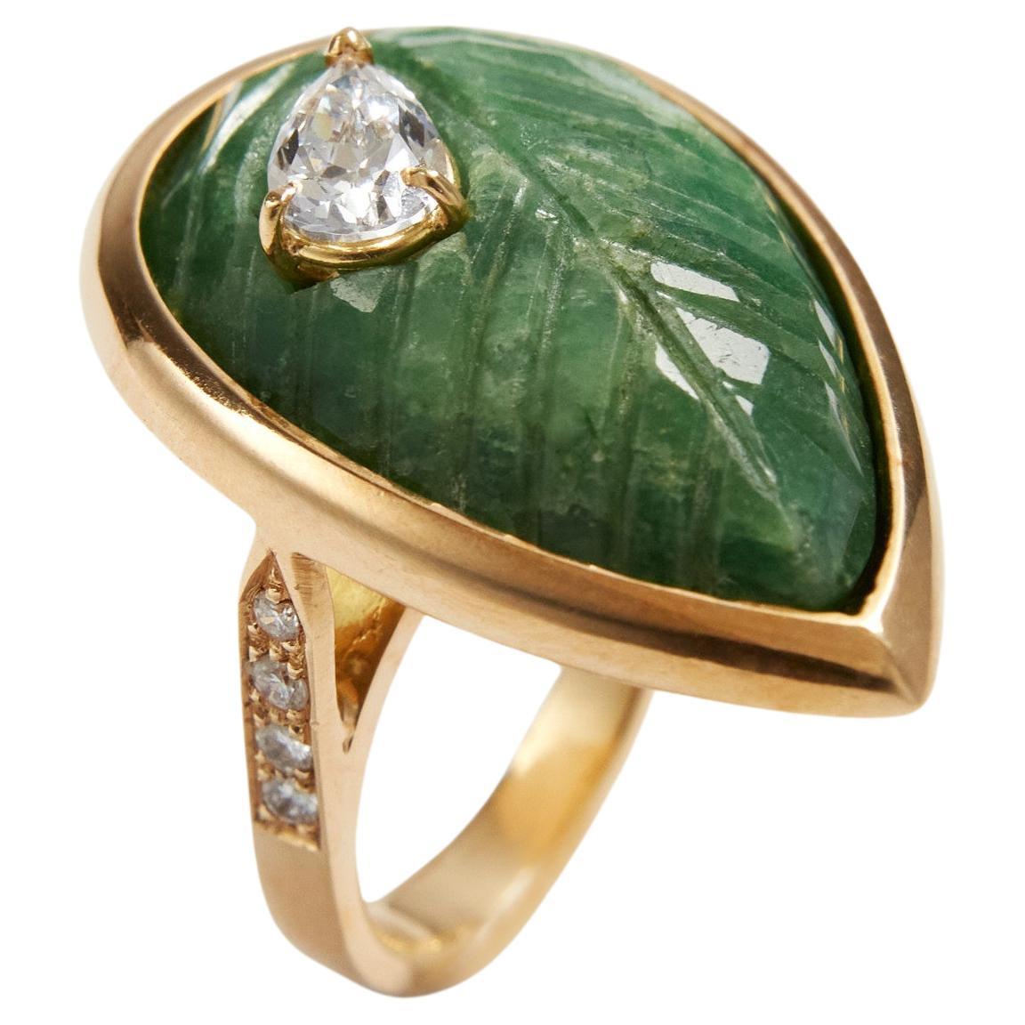 Emerald Leaf 18 Karat Gold Kunzite Diamonds Ring For Sale