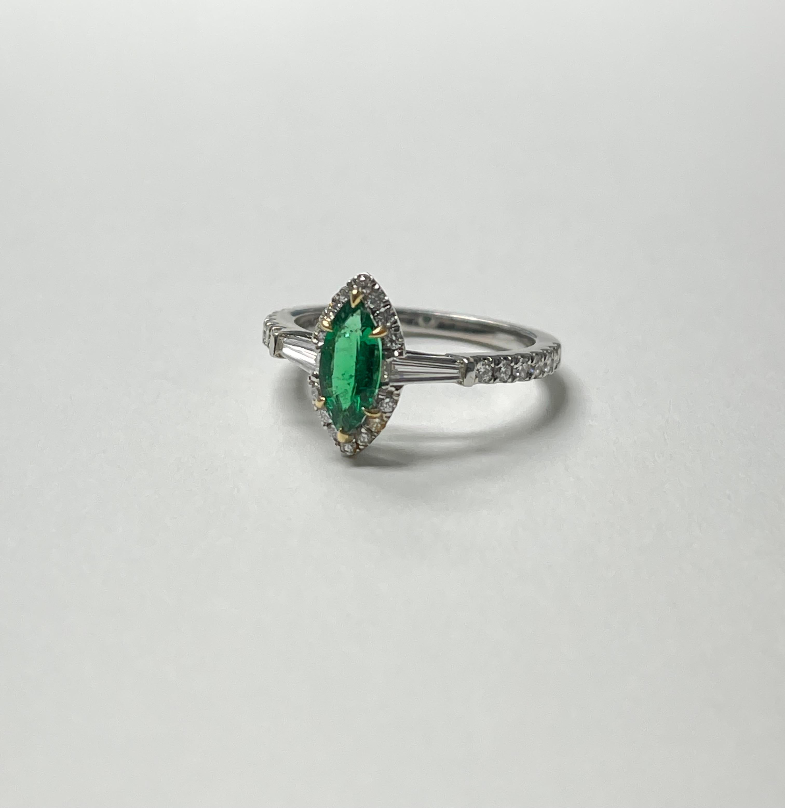 Contemporary Emerald Marquise and Diamond Engagement Ring in 18k White Gold For Sale