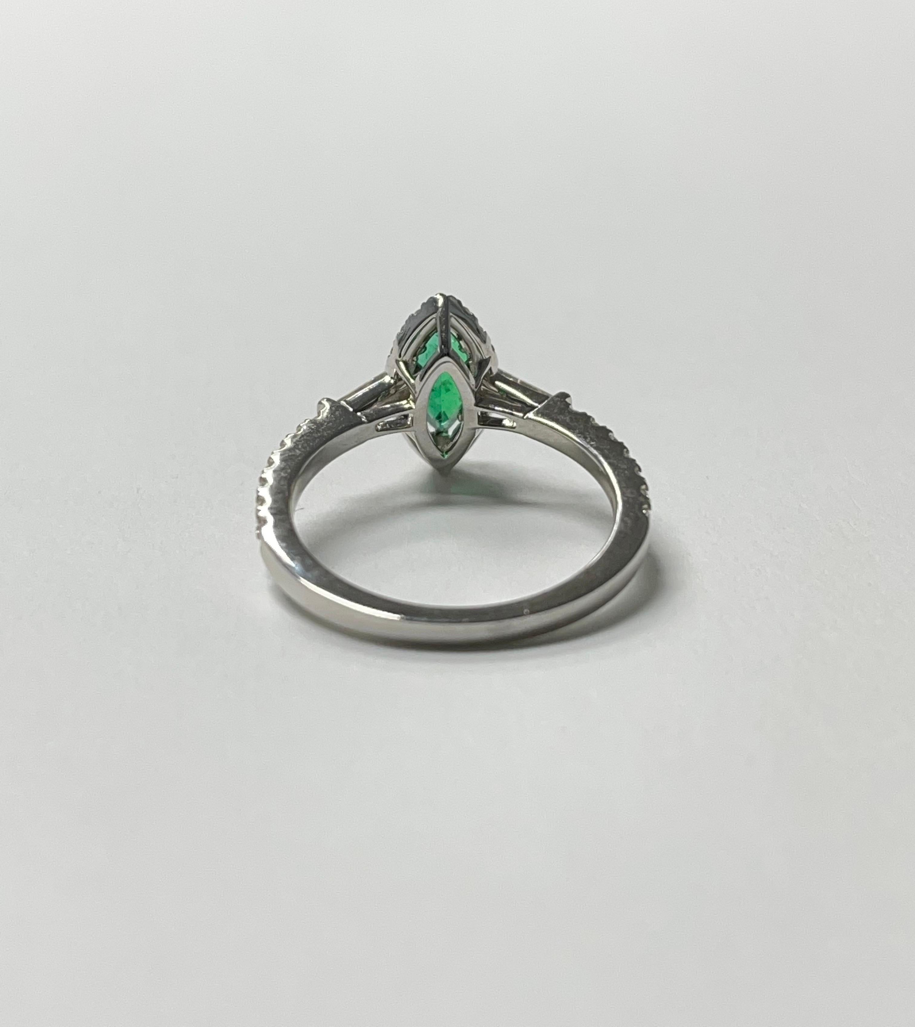 Emerald Marquise and Diamond Engagement Ring in 18k White Gold In New Condition For Sale In New York, NY