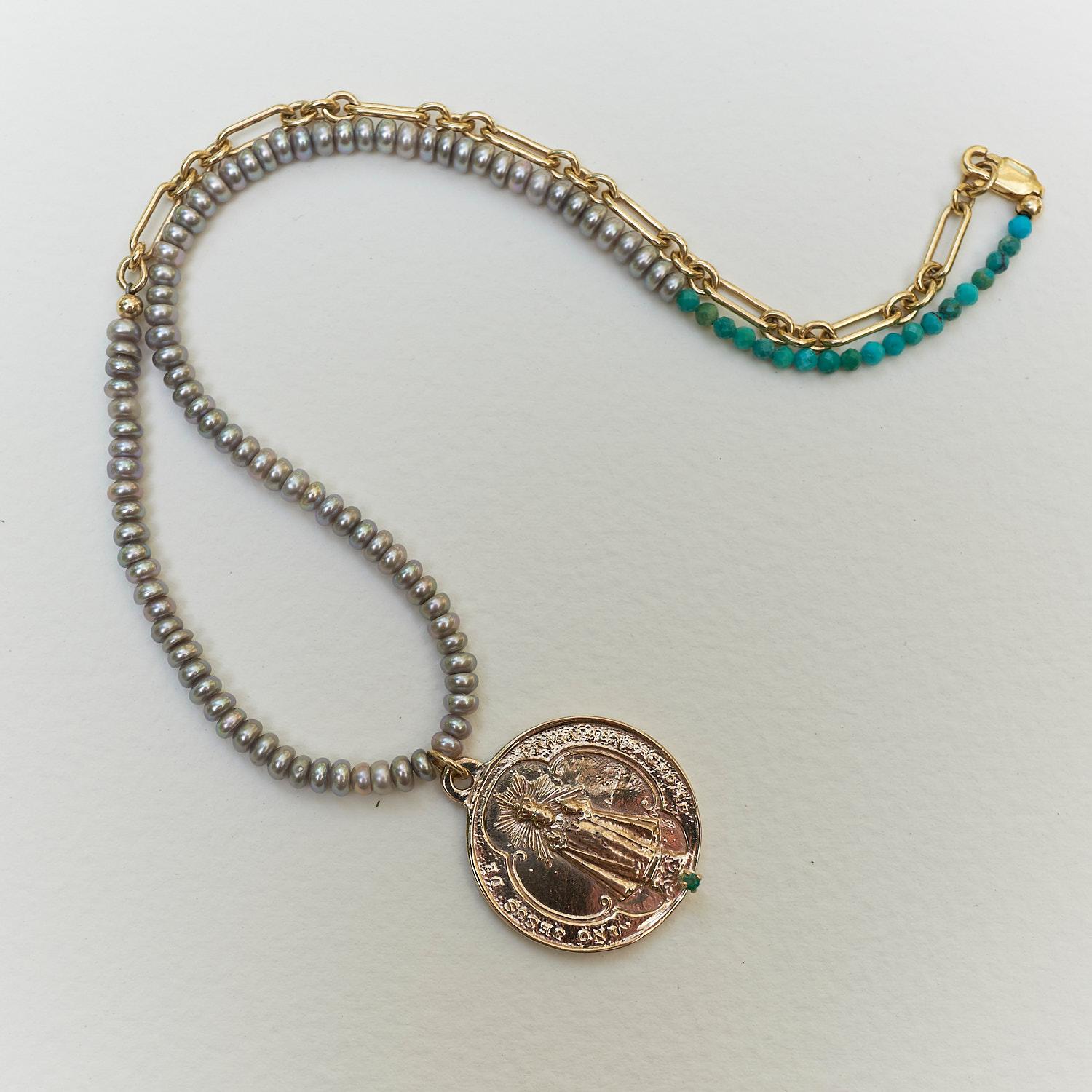 Smaragd Medaille Choker Kette Perle Halskette Perle Türkis J Dauphin Damen im Angebot