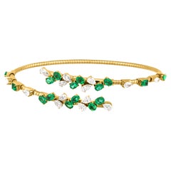 Bracelet en or jaune 18 carats avec émeraudes et diamants en forme de poire