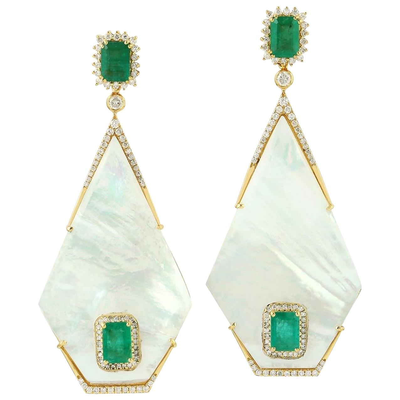 Emerald Mother of Pearl Diamond 18 Karat Gold Taj Earrings For Sale
