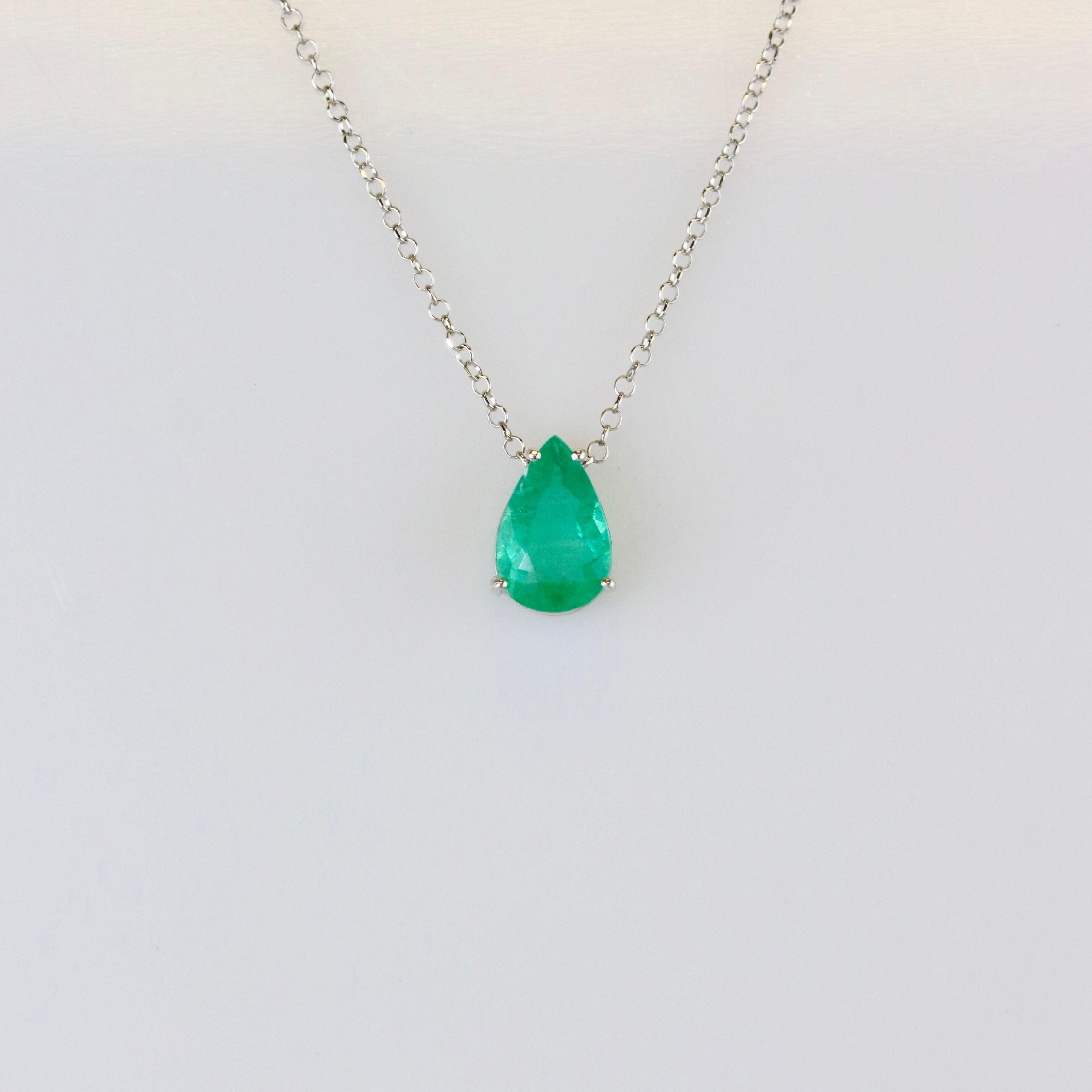Emerald Necklace 18K Solid Gold - Pear Shape  In New Condition For Sale In Markham, CA