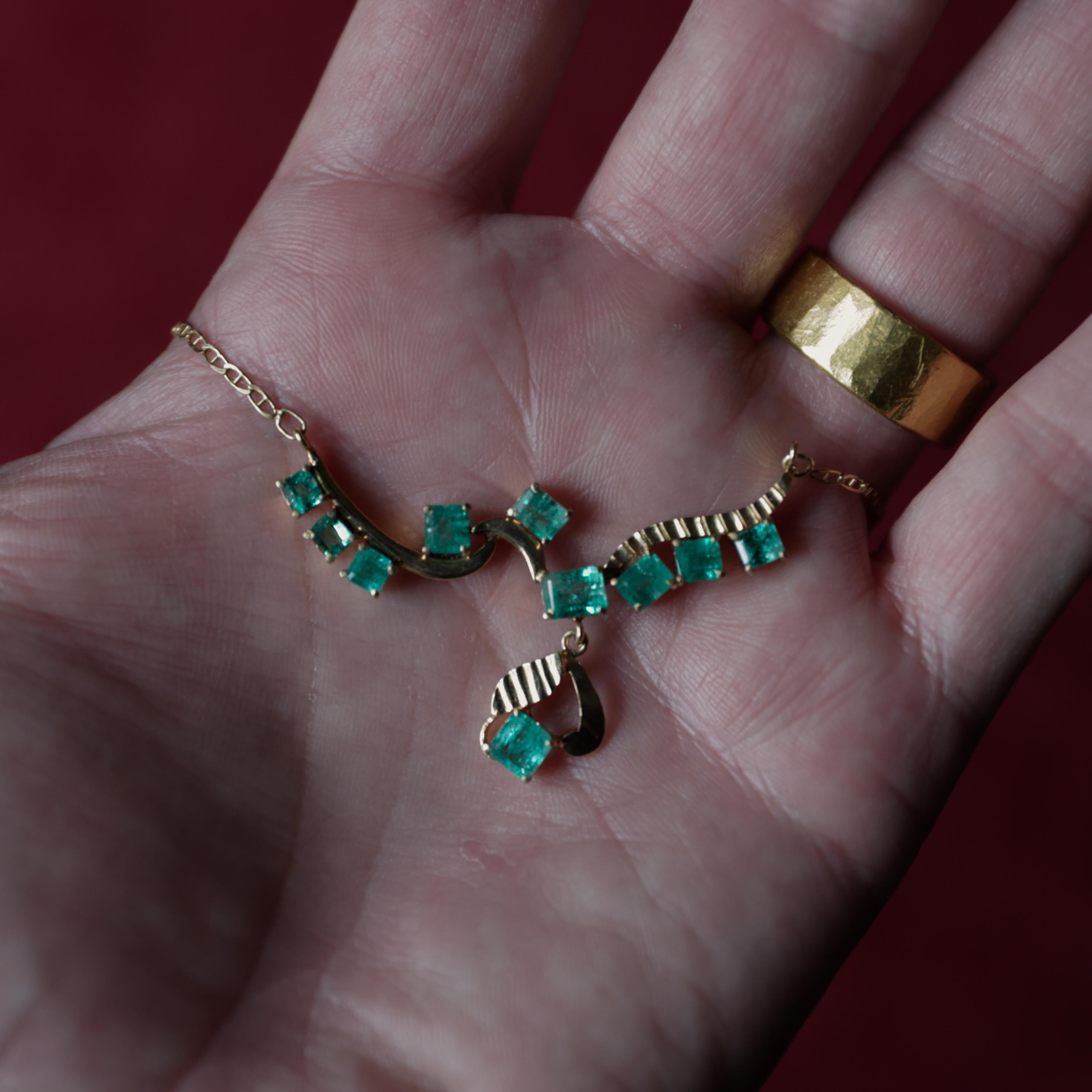 Collana di smeraldi 4,32 carati, circa anni '80, certificato colombiano in vendita 3