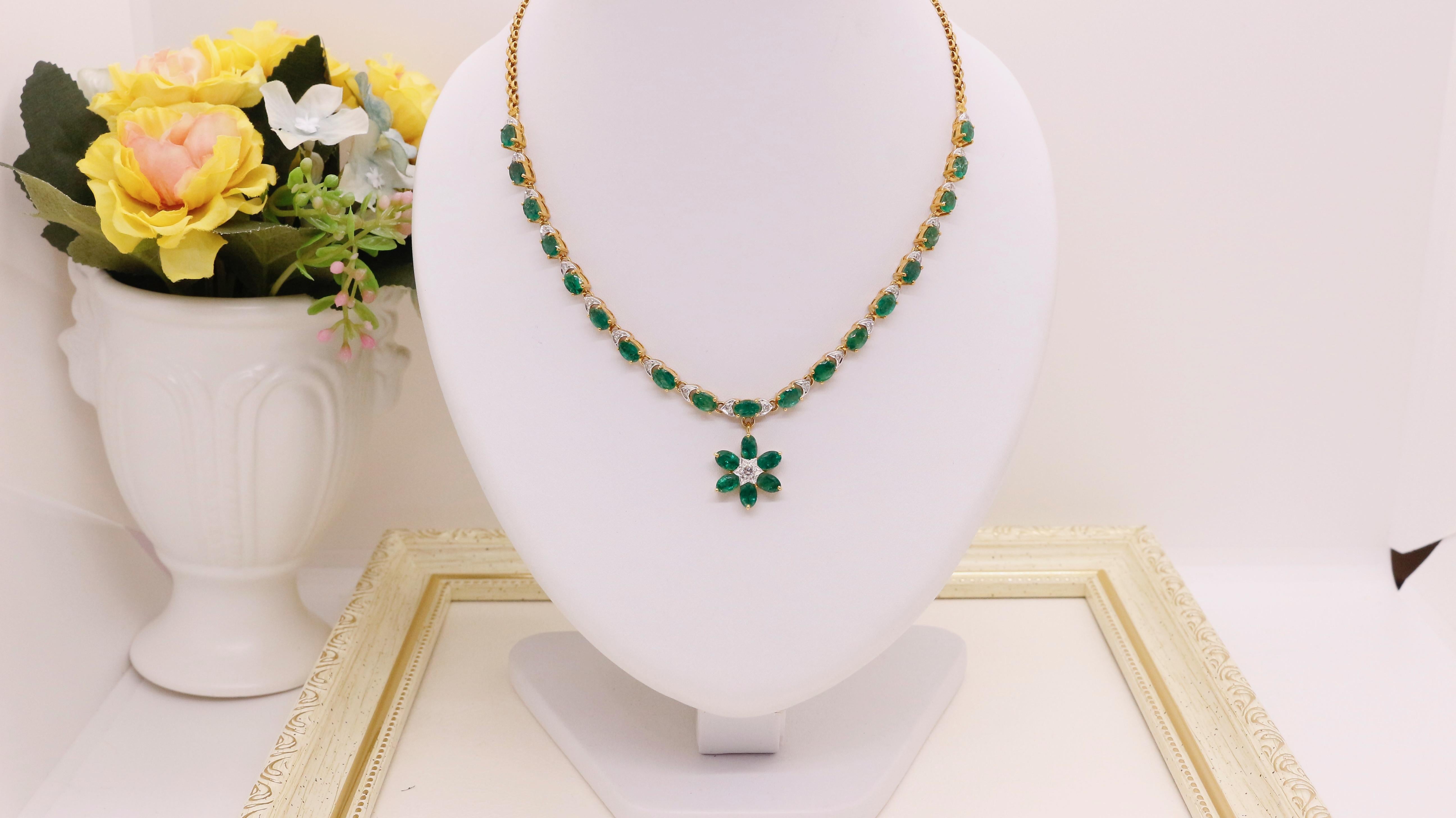 Introducing our exquisite emerald necklace! This captivating piece of jewelry showcases the timeless beauty of emeralds, known for their rich green color and captivating allure. Each emerald is carefully selected for its exceptional quality and