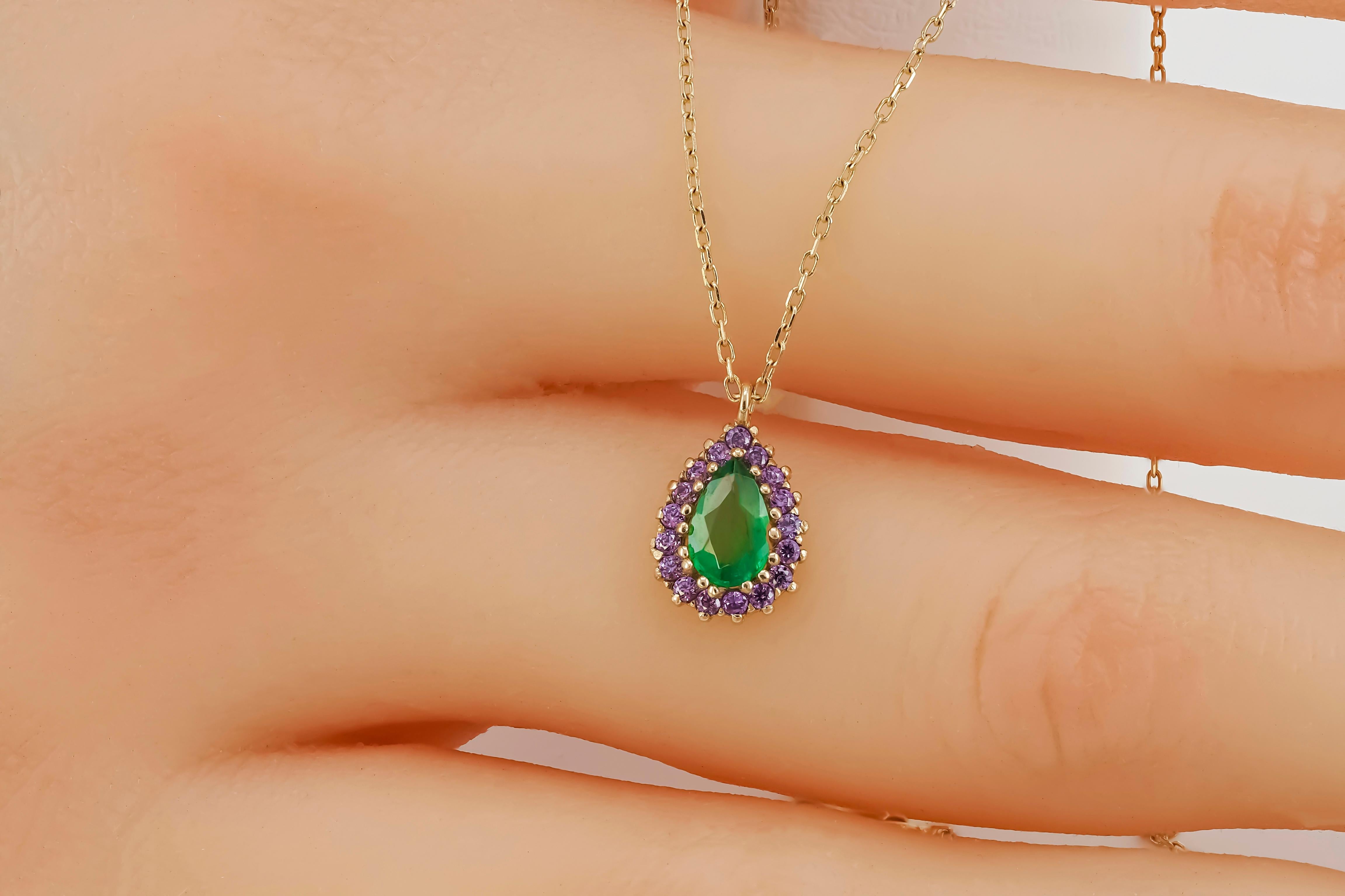 Emerald necklace pendant. 
Pear emerald necklace pendant. 14k gold necklace with emerald pendant. Tear drop emerald necklace.

Metal: 14k gold
Weight: 1.85 g.
Size: 
necklace: 45 sm
pendant:  11.5x7.5mm

Set with emerald, color - green
Pear cut,