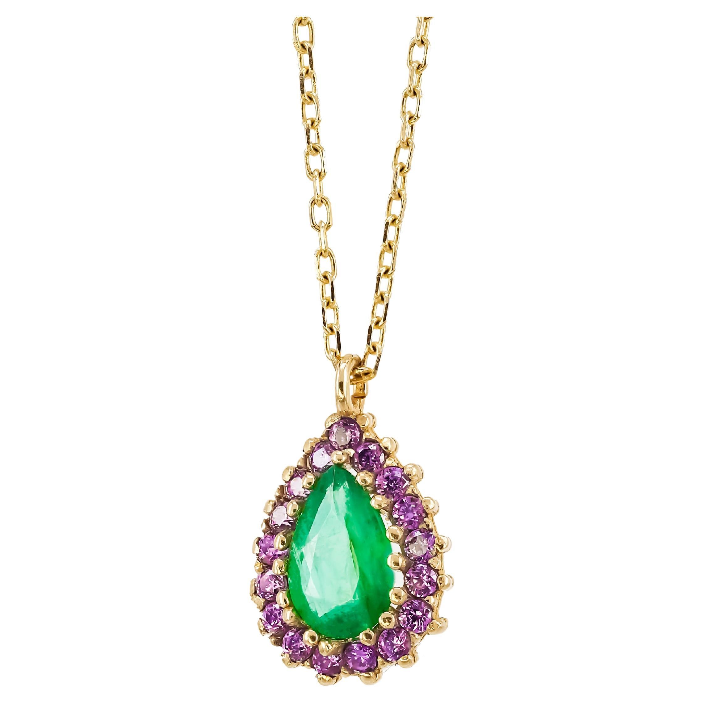 Emerald necklace pendant.  For Sale