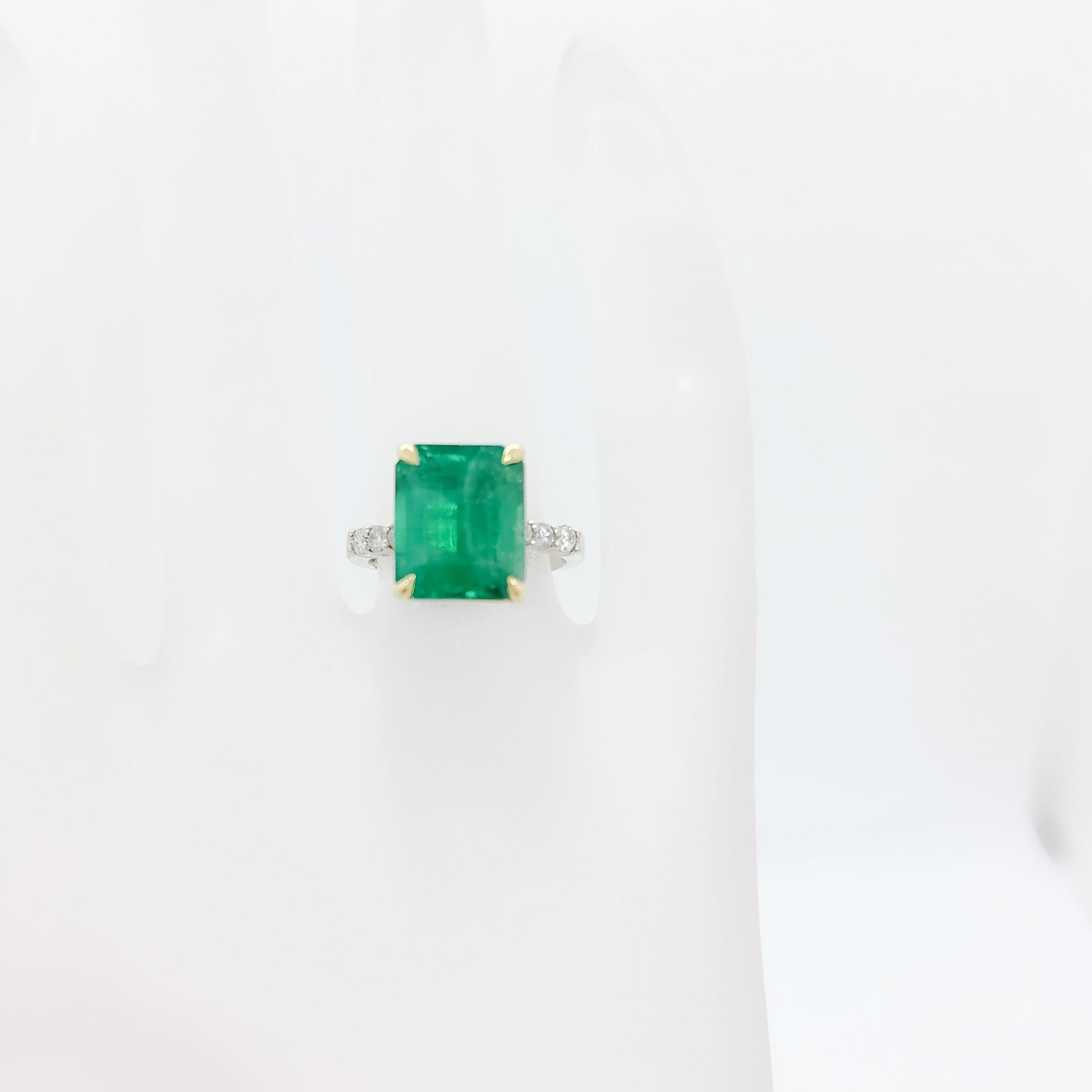 Emerald Octagon and White Diamond Ring in 14k For Sale 3