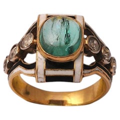 Anillo de la época de Charles X con esmeralda, diamante de talla antigua y esmalte