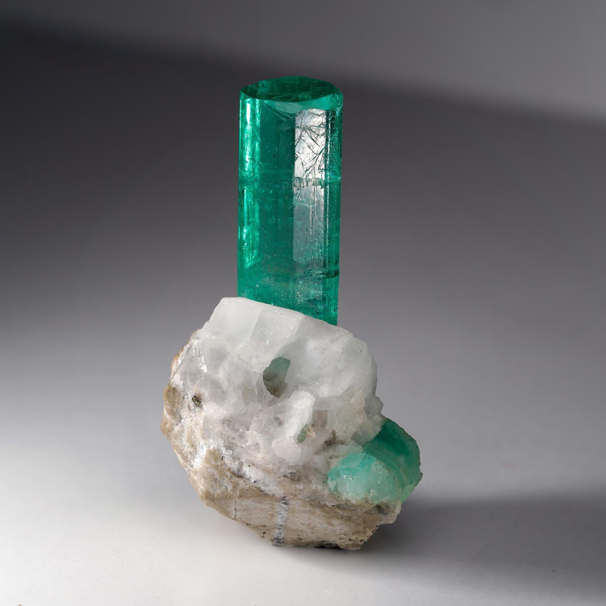 Emerald on Calcite From Colombia In New Condition For Sale In New York, NY