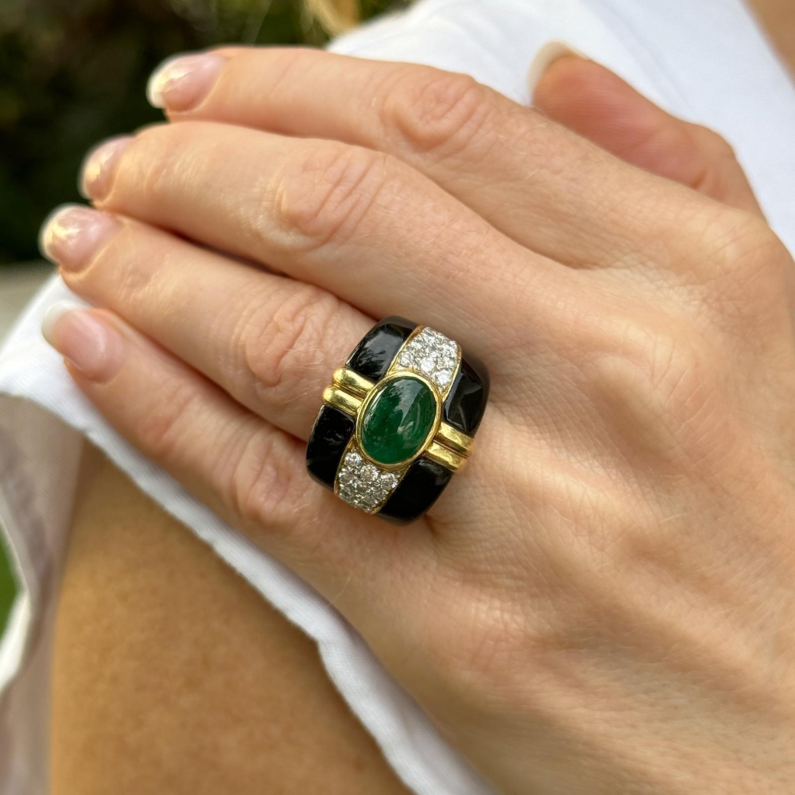 Cabochon Emerald Onyx Diamond 18 Karat Yellow Gold Contemporary Vintage Cocktail Ring For Sale