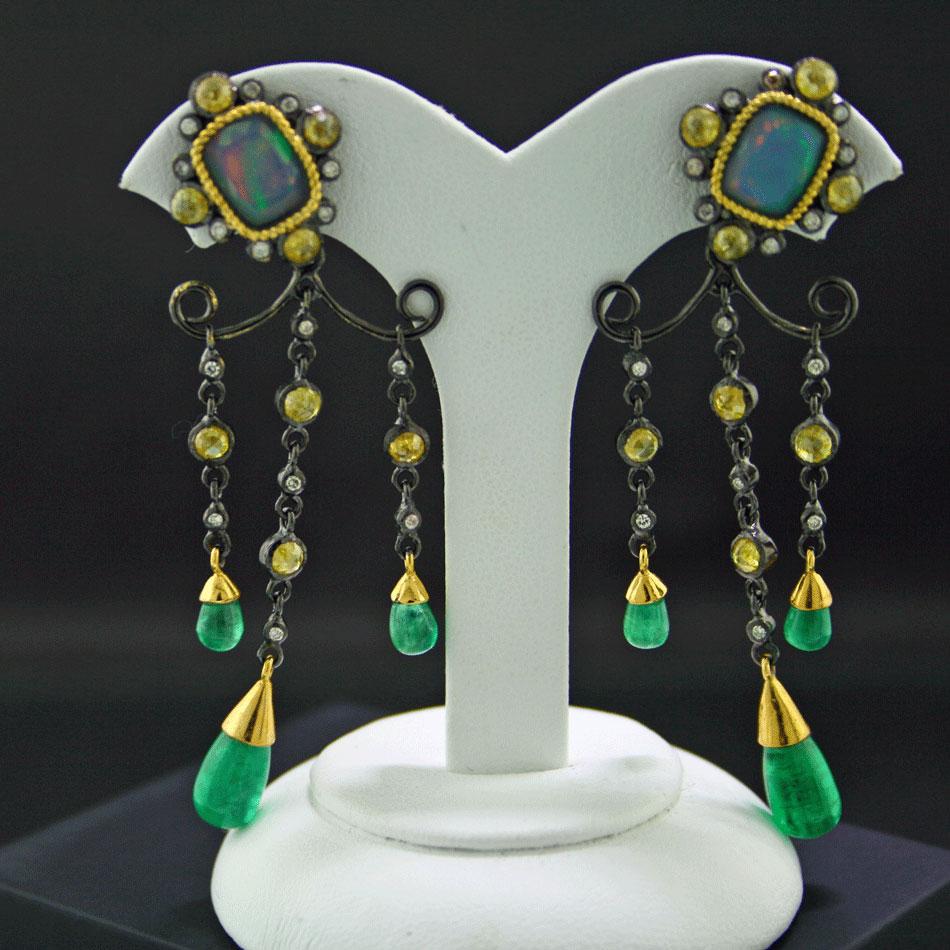Chandelier-splendid-brilliant-opal-earrings, gold/silver in 