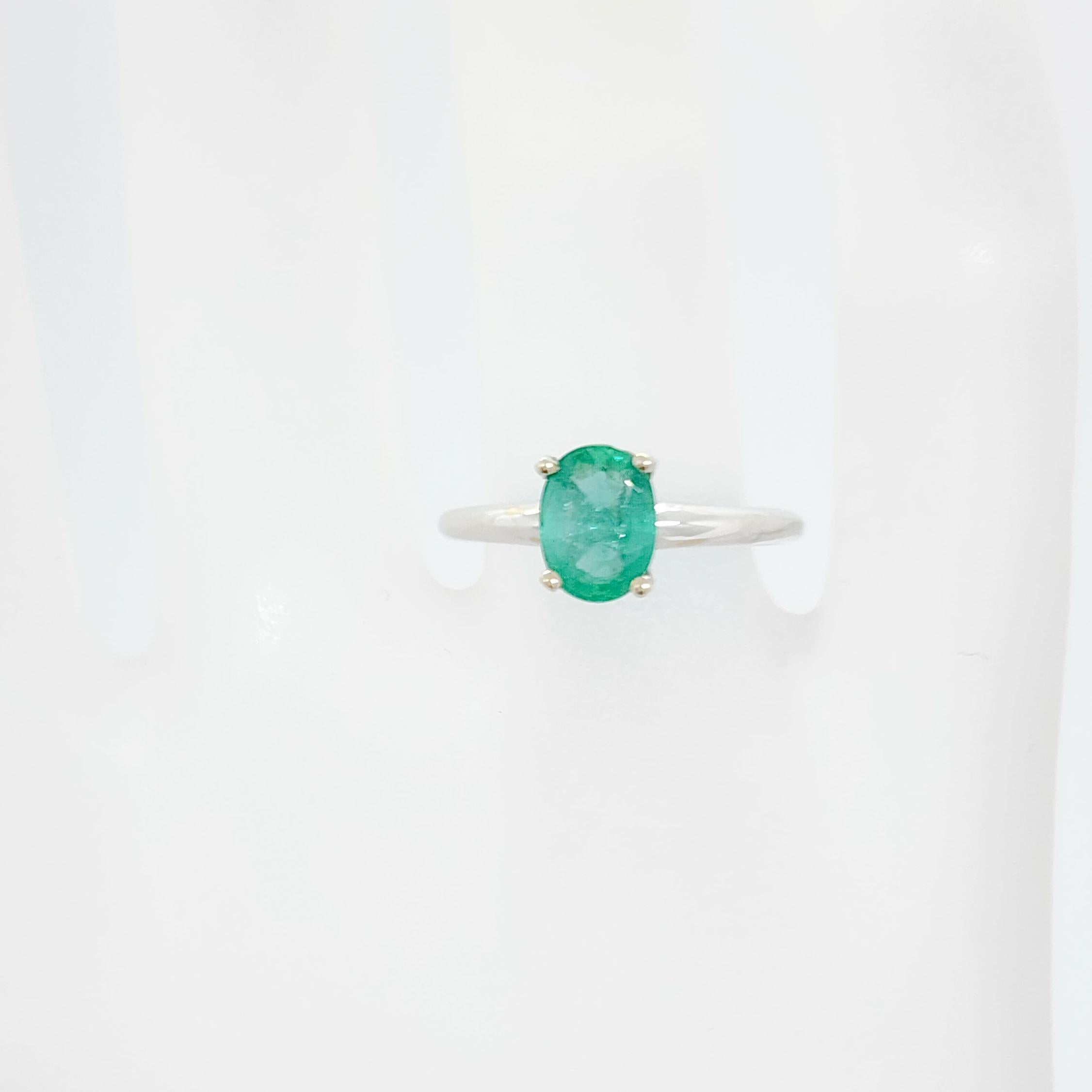 Oval Cut Emerald Oval and 14k White Gold Ring For Sale